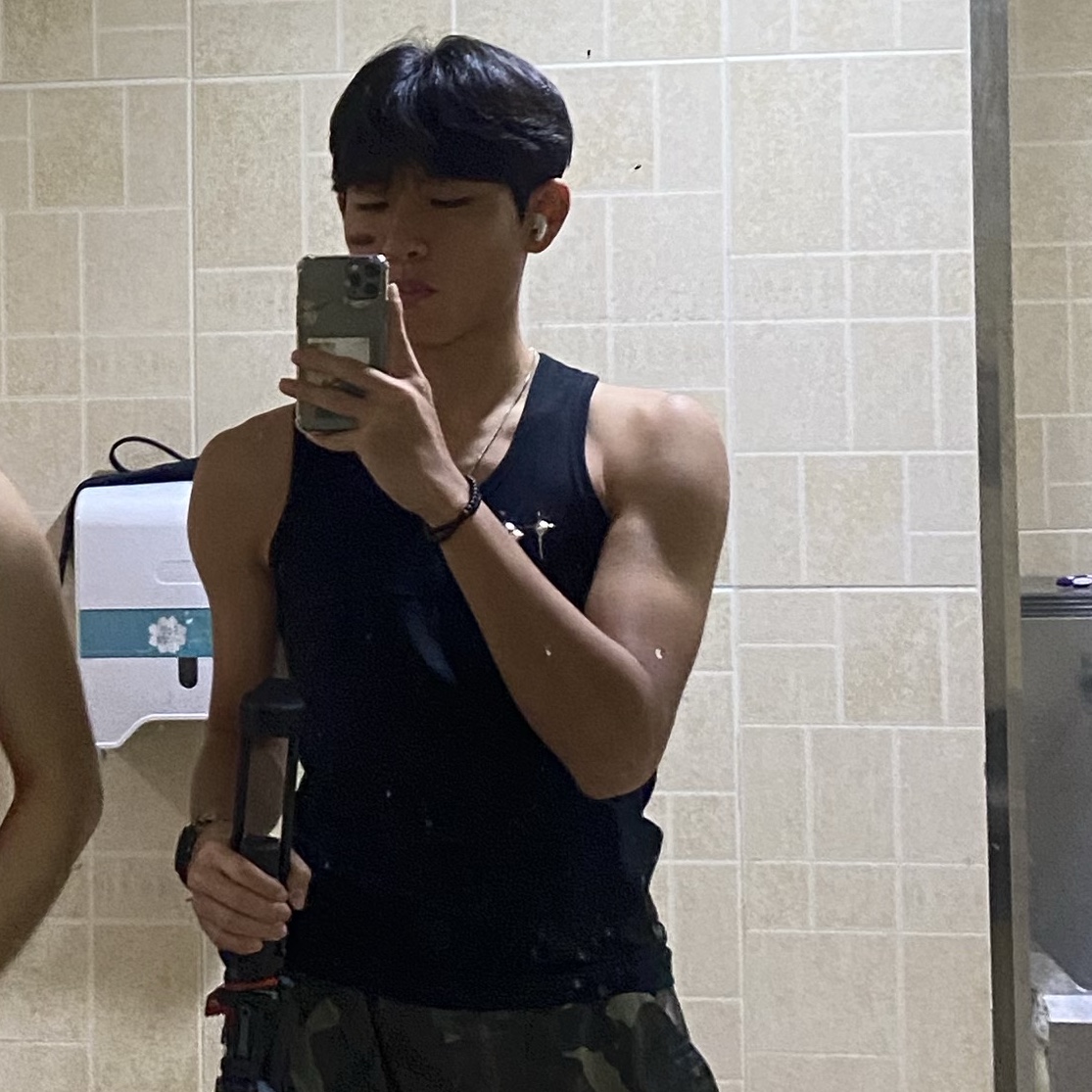 Thug Club TC Tank Top Black 착용 스타일