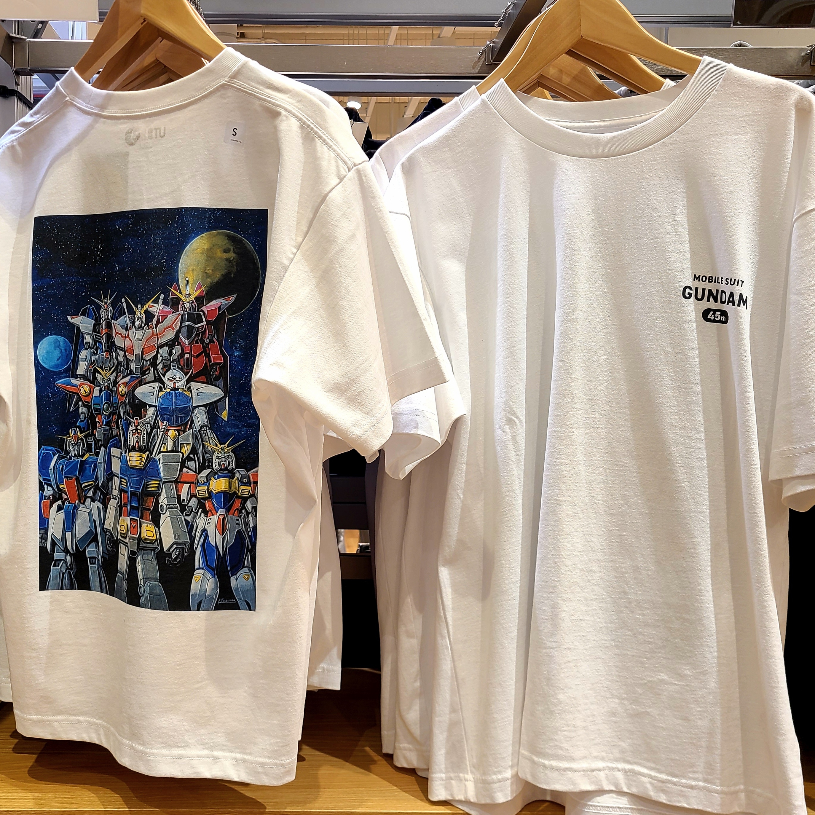 Uniqlo UT x Gundam Graphic T-Shirt C Black - KR, Uniqlo UT x Gundam Graphic T-Shirt B Black - KR 착용 스타일 - 7