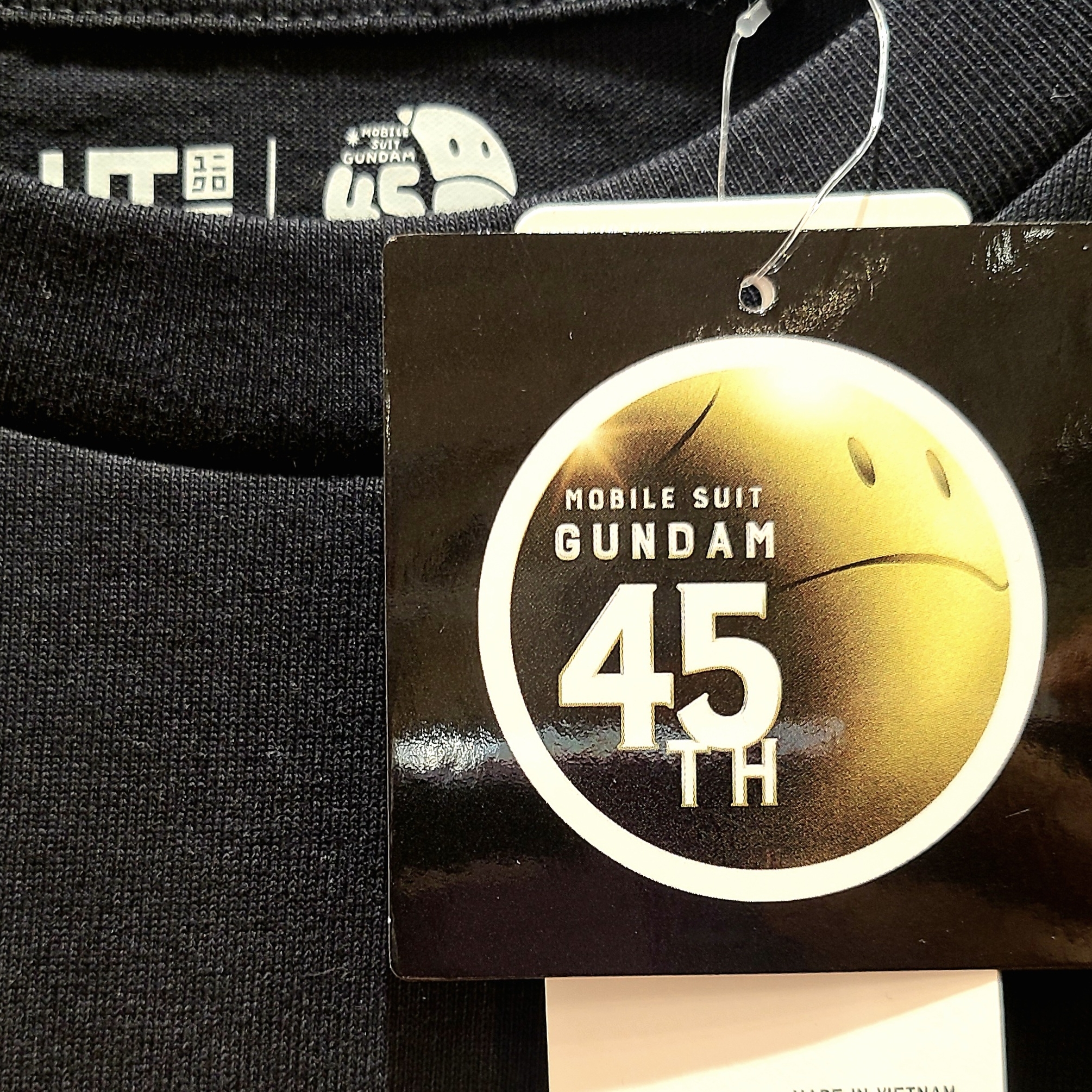 Uniqlo UT x Gundam Graphic T-Shirt C Black - KR, Uniqlo UT x Gundam Graphic T-Shirt B Black - KR 착용 스타일 - 2