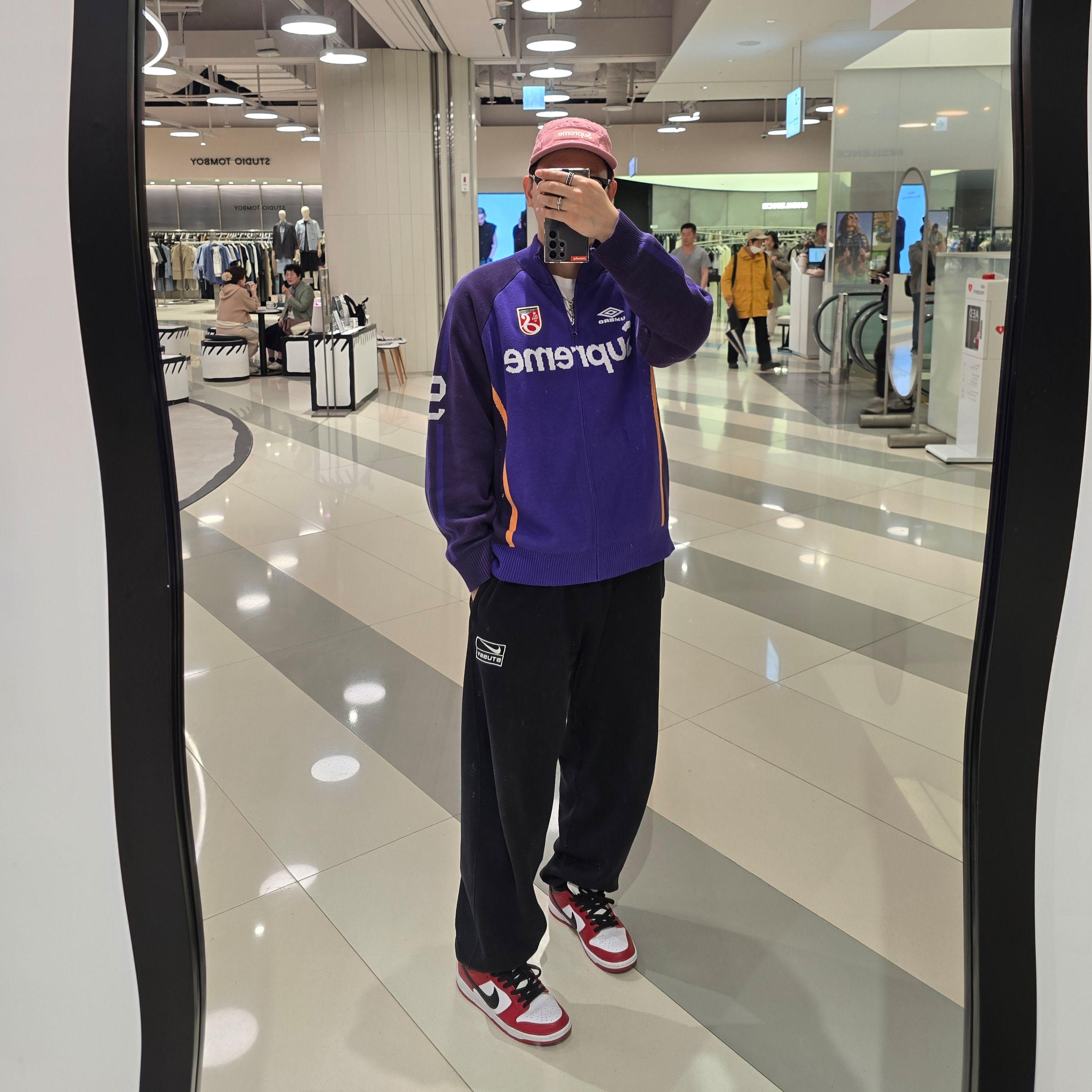 Supreme x Umbro Zip Up Sweater Purple - 25SS, Nike SB Dunk Low Pro Chicago 착용 스타일
