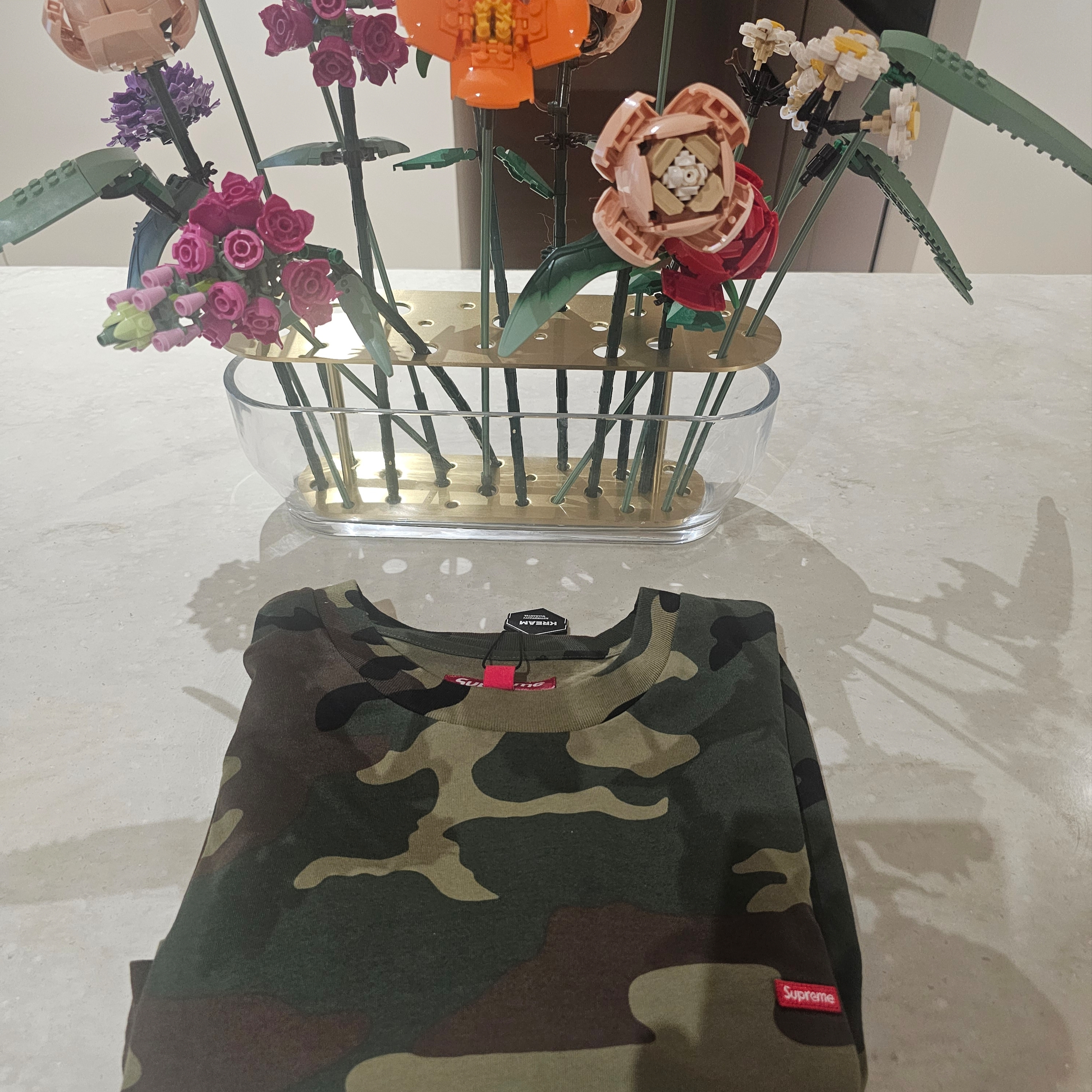 Supreme Small Box T-Shirt Woodland Camo - 25SS 착용 스타일