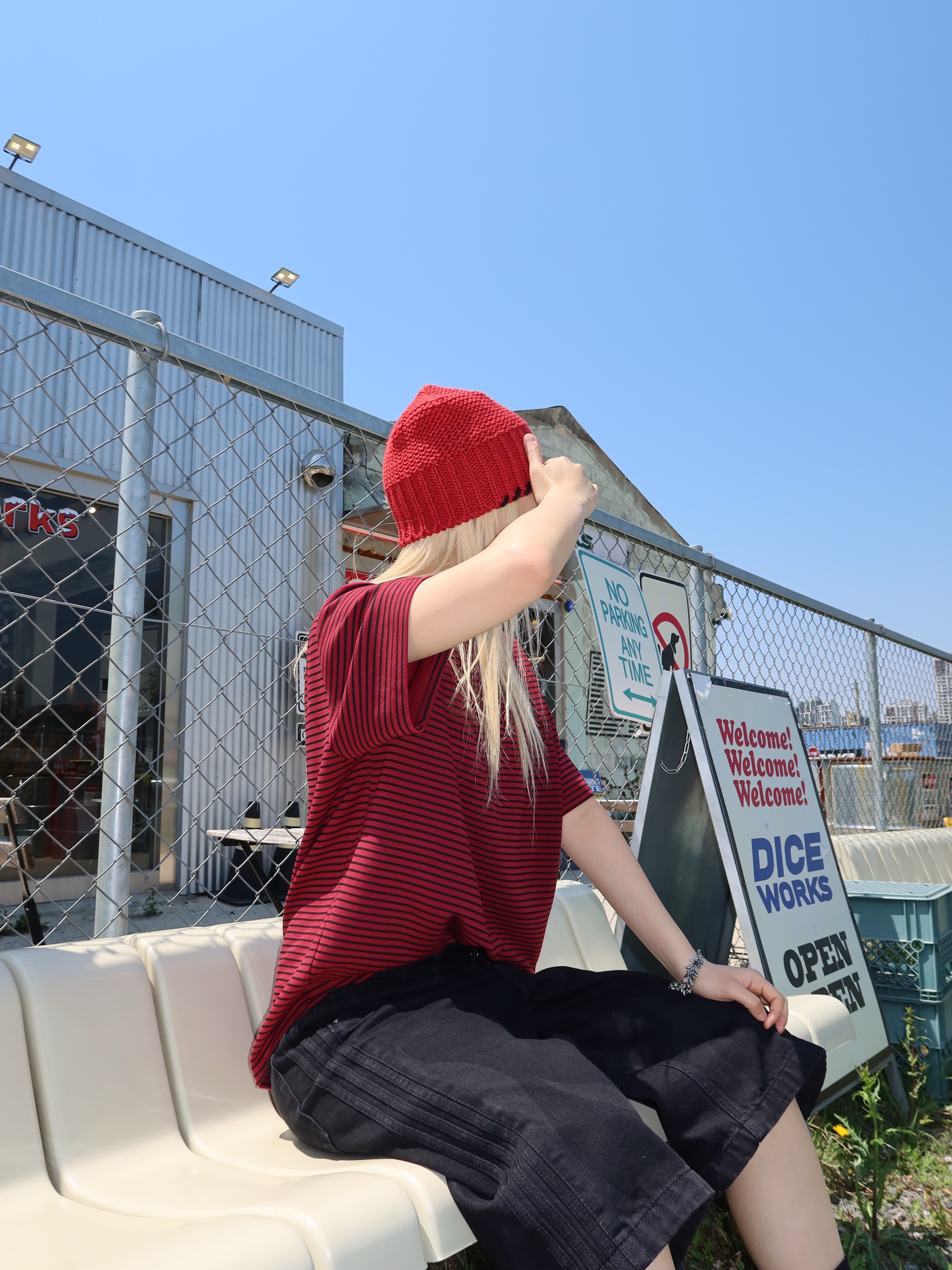 Hono Report Stripe T-Shirt Red Stripe, Hono Report Leaf Bracelet 착용 스타일 - 3