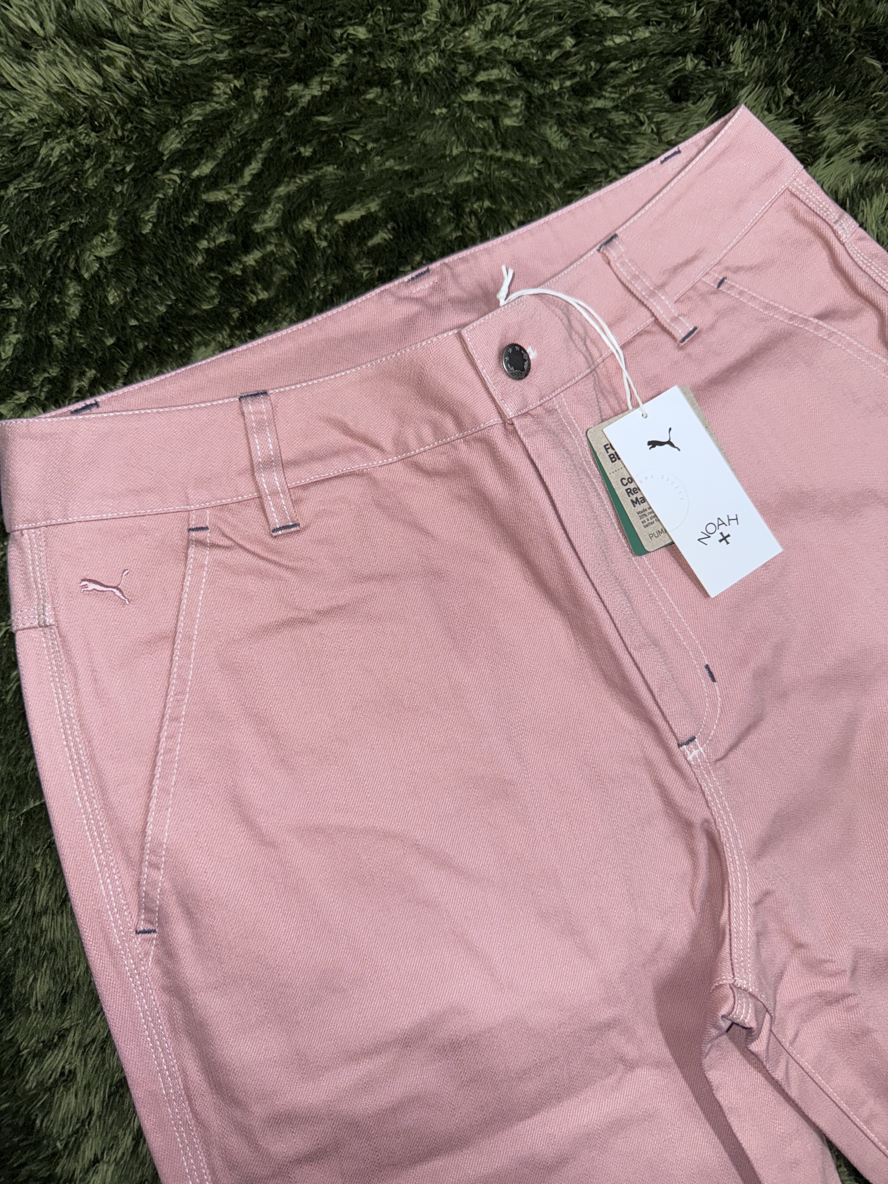 Puma x Noah Painter Pants Pink 착용 스타일 - 2