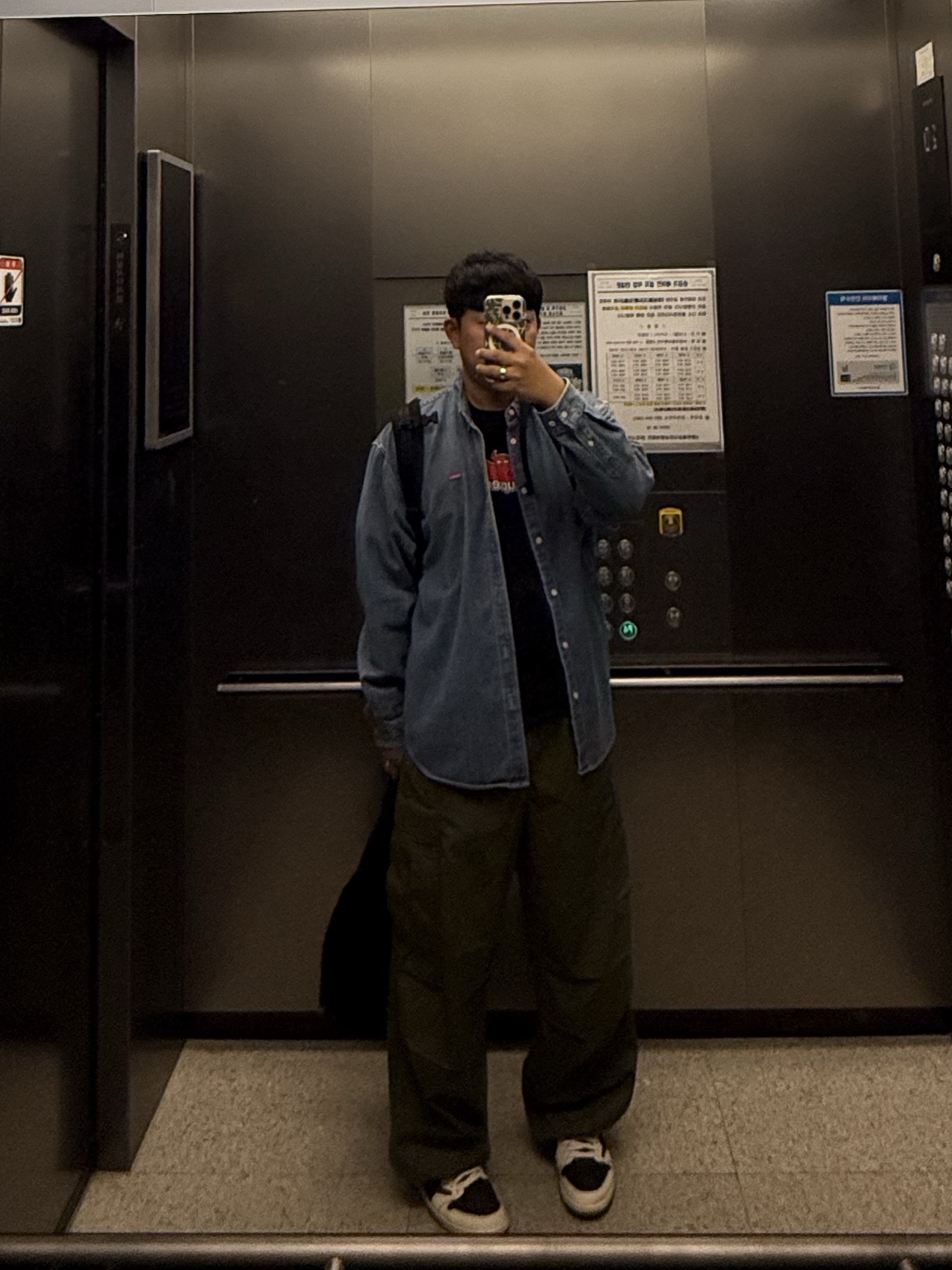 Supreme x Toy Machine Devil Cat T-Shirt Black - 24SS, Supreme Small Box Shirt Denim - 23FW 착용 스타일
