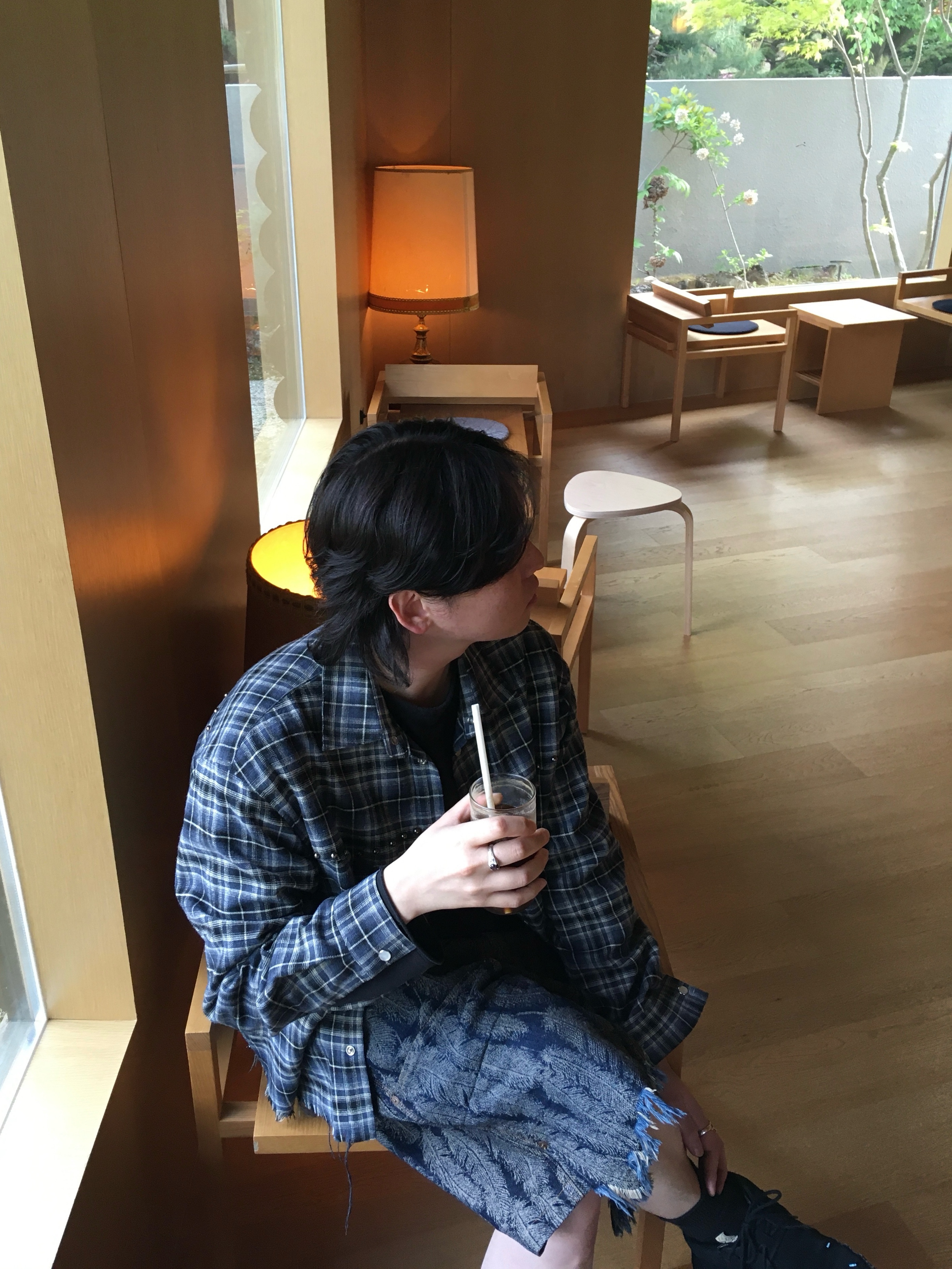 Kapital 12 oz. Magpie Denim W Knee Easy Shorts Dark Indigo, Visvim FBT Shaman Folk Black - 22FW 착용 스타일 - 1