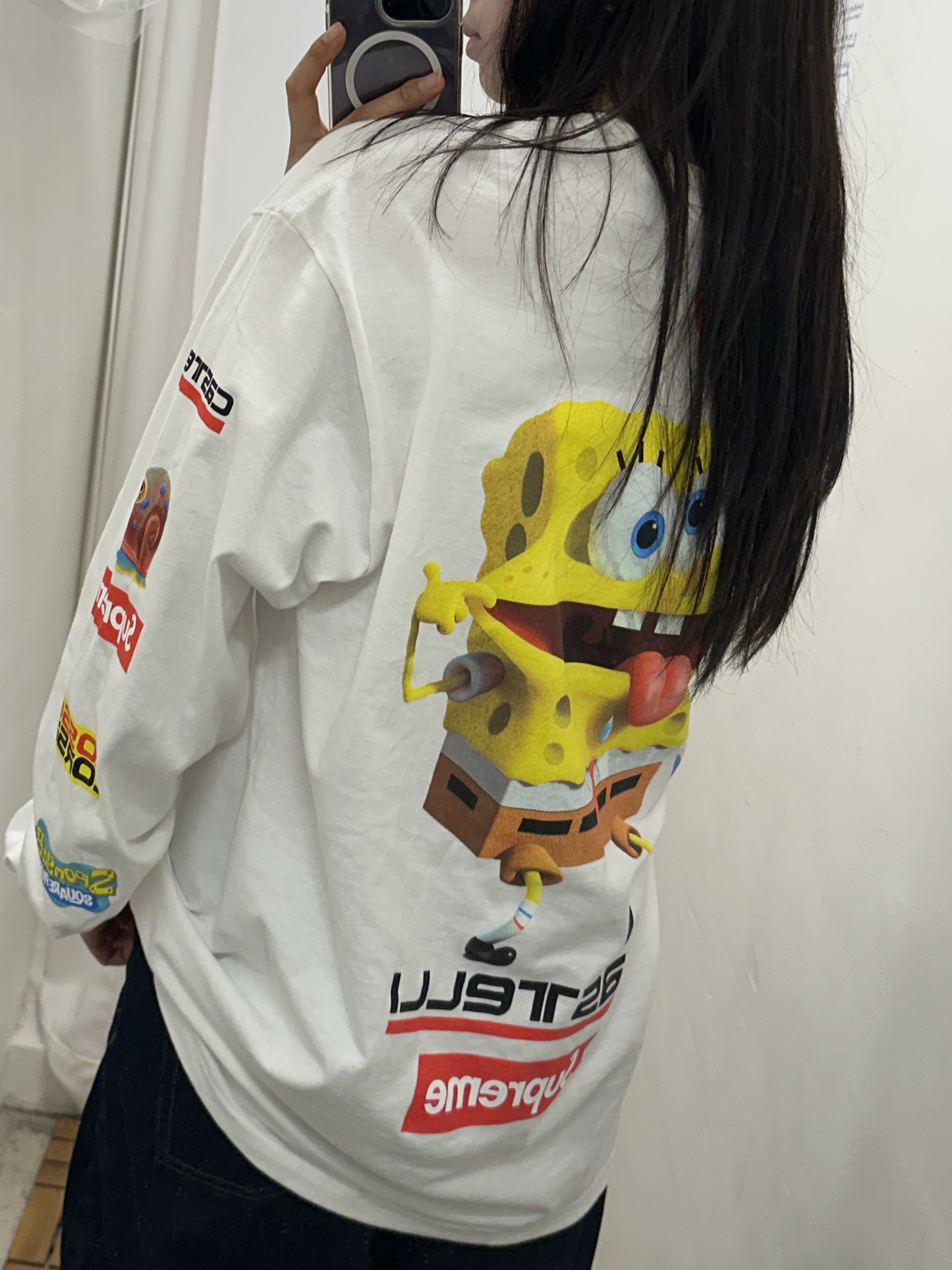 Supreme x SpongeBob SquarePants Castelli Racing L/S T-Shirt White - 25SS, Supreme x The North Face Trompe L'oeil Printed Borealis Backpack Yellow - 23SS 착용 스타일 - 2