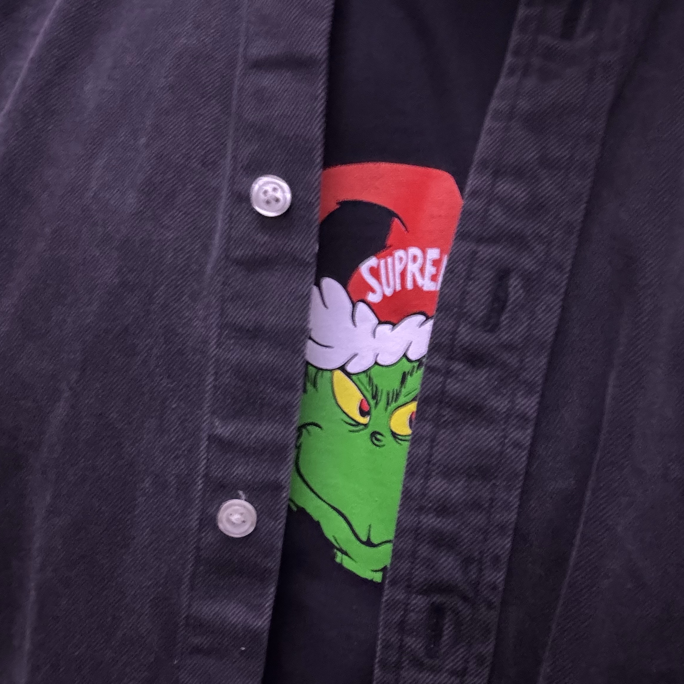 Supreme Grinch T-Shirt Black - 24FW 착용 스타일