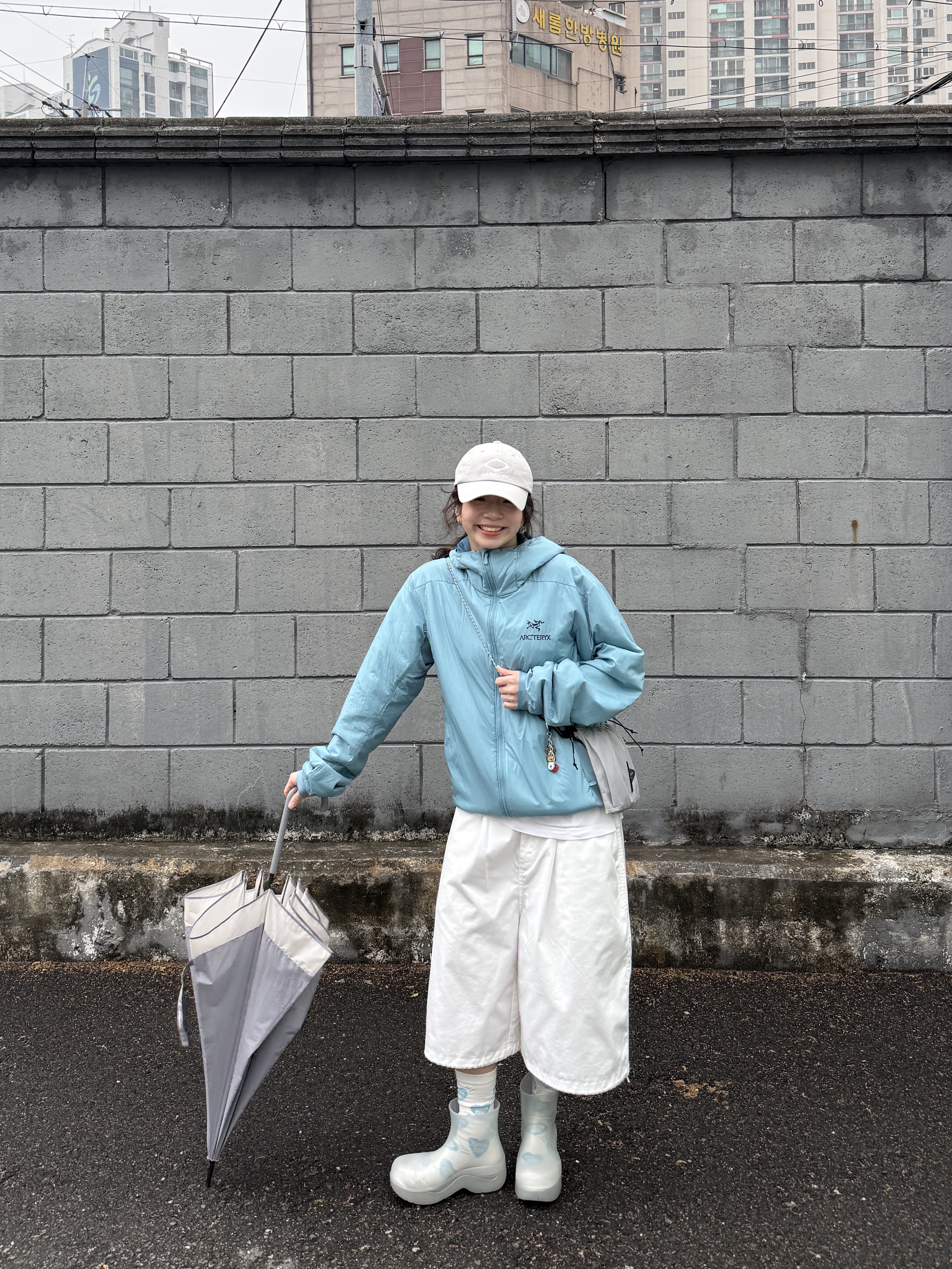 (W) Bottega Veneta Puddle Ankle Glass, Human Made Heart Socks Blue 착용 스타일