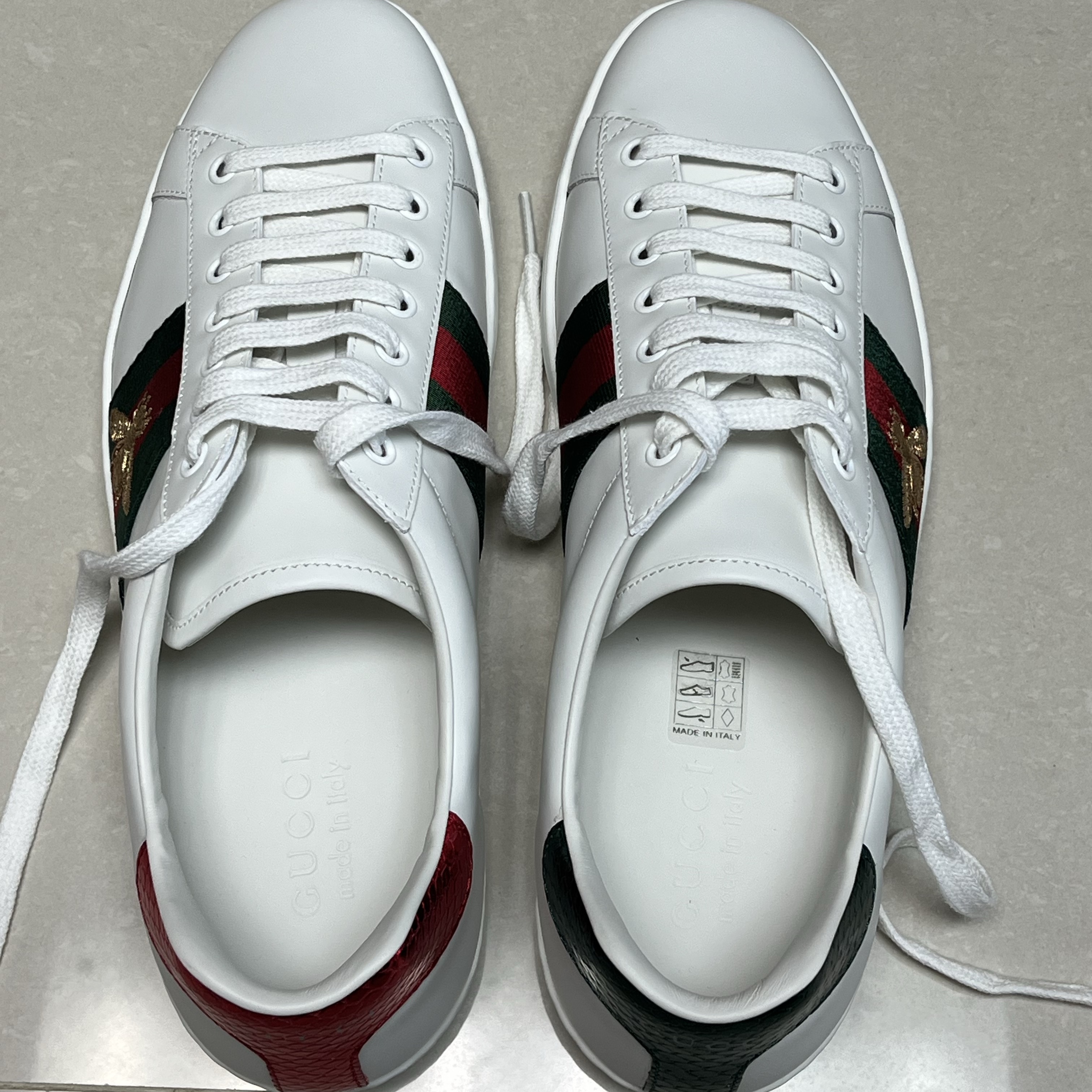 Gucci Ace Embroidered Bee 착용 스타일 - 3