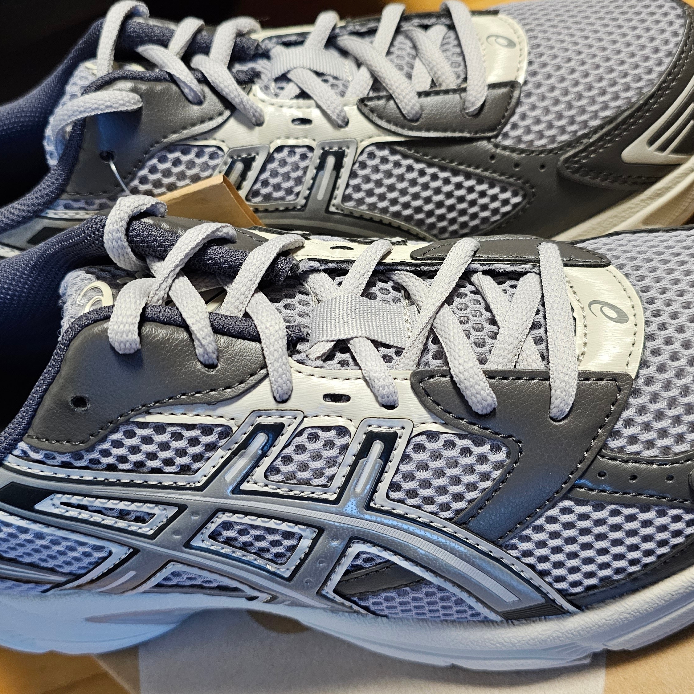 Asics Gel-1130 Oyster Grey Clay Grey 착용 스타일