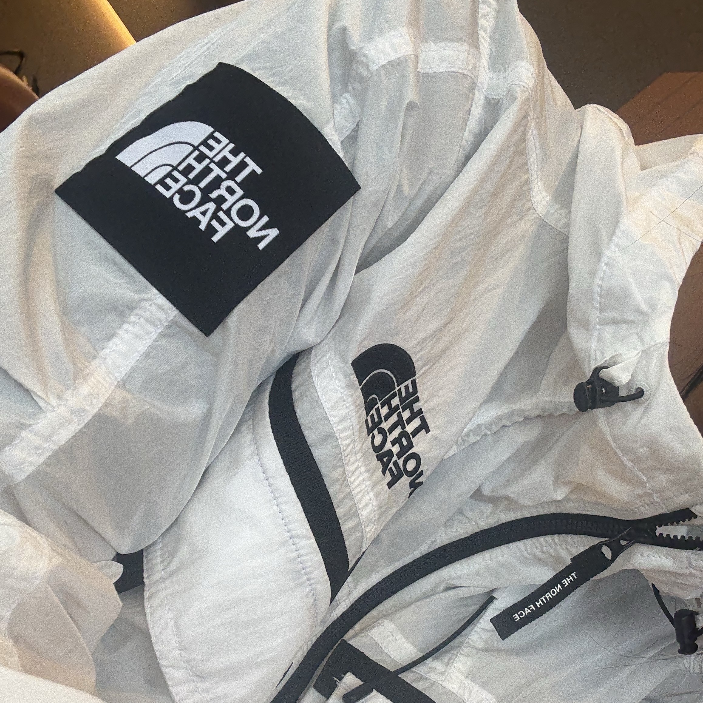 The North Face Sheldon Jacket White - 25SS 착용 스타일 - 1