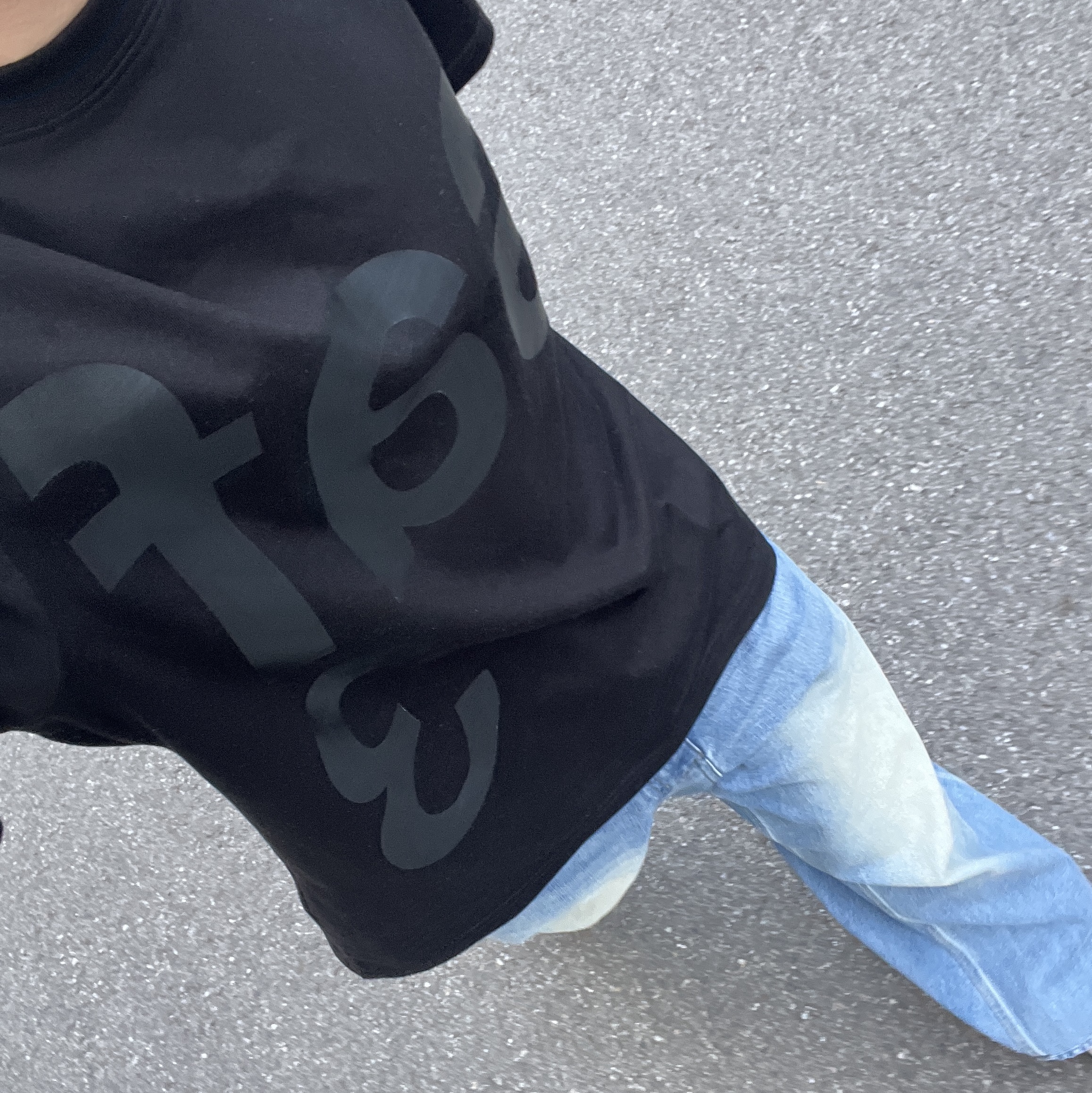 [예약 배송][KREAM 단독] Safarispot Basic Safari T-Shirt Black 착용 스타일