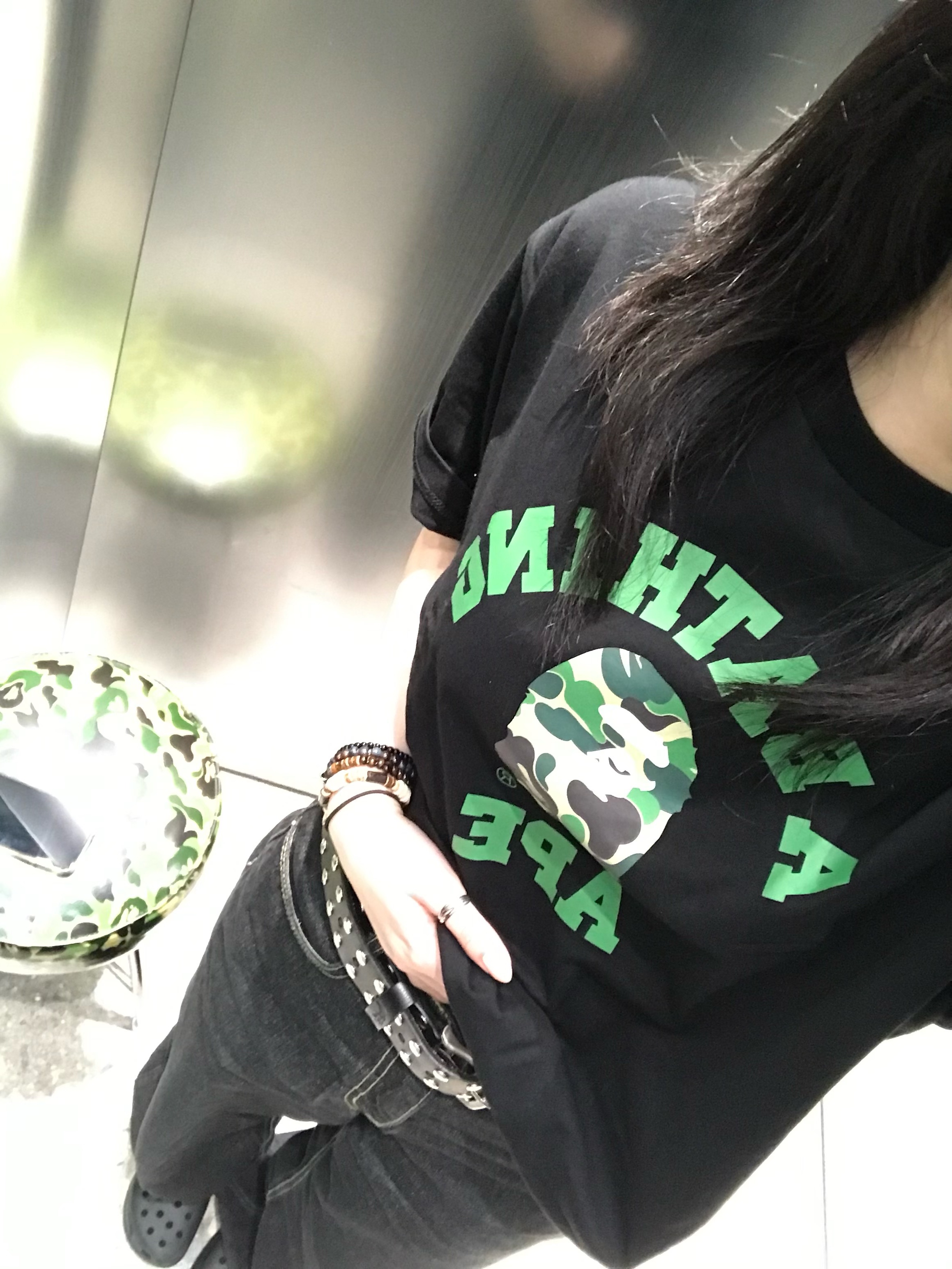 Stussy 8 Ball Studded Belt Black, (W) Crocs Classic Platform Clog Black 착용 스타일