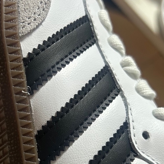 Adidas Samba OG Cloud White 착용 스타일 - 1