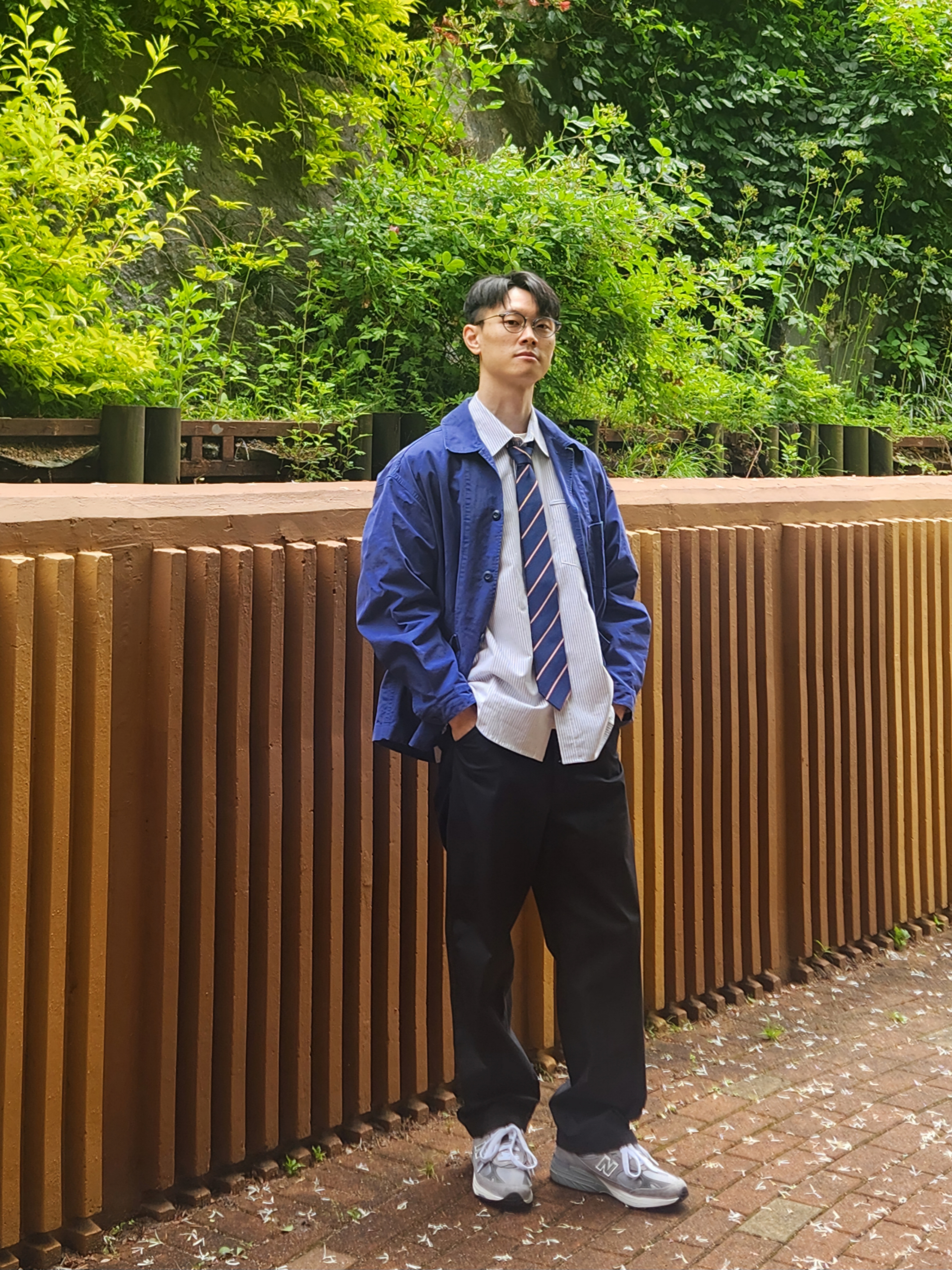 New Balance 993 Made in USA Grey - D Standard, Uniqlo x JW Anderson Silk Tie Navy 착용 스타일