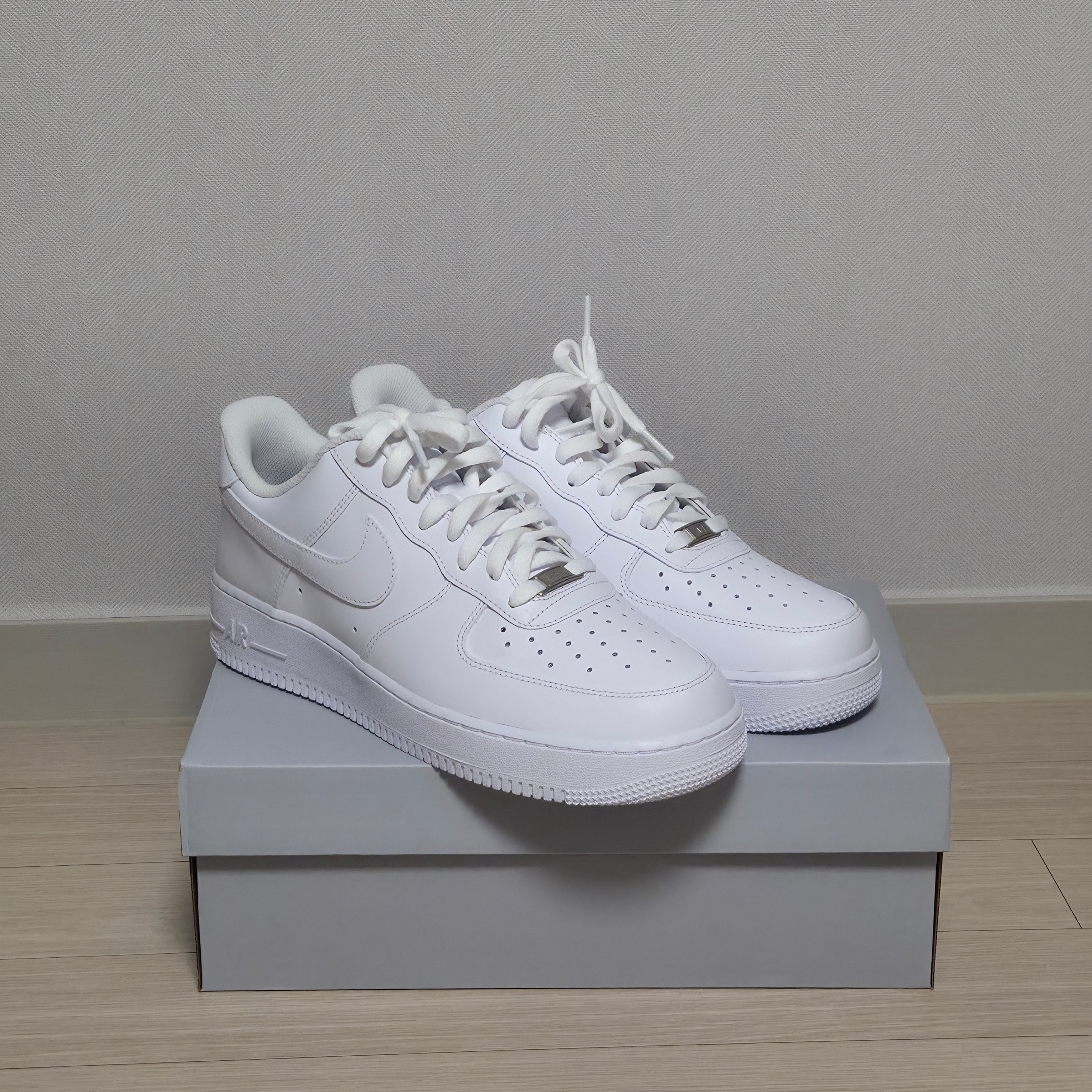 Nike Air Force 1 '07 Low White 착용 스타일