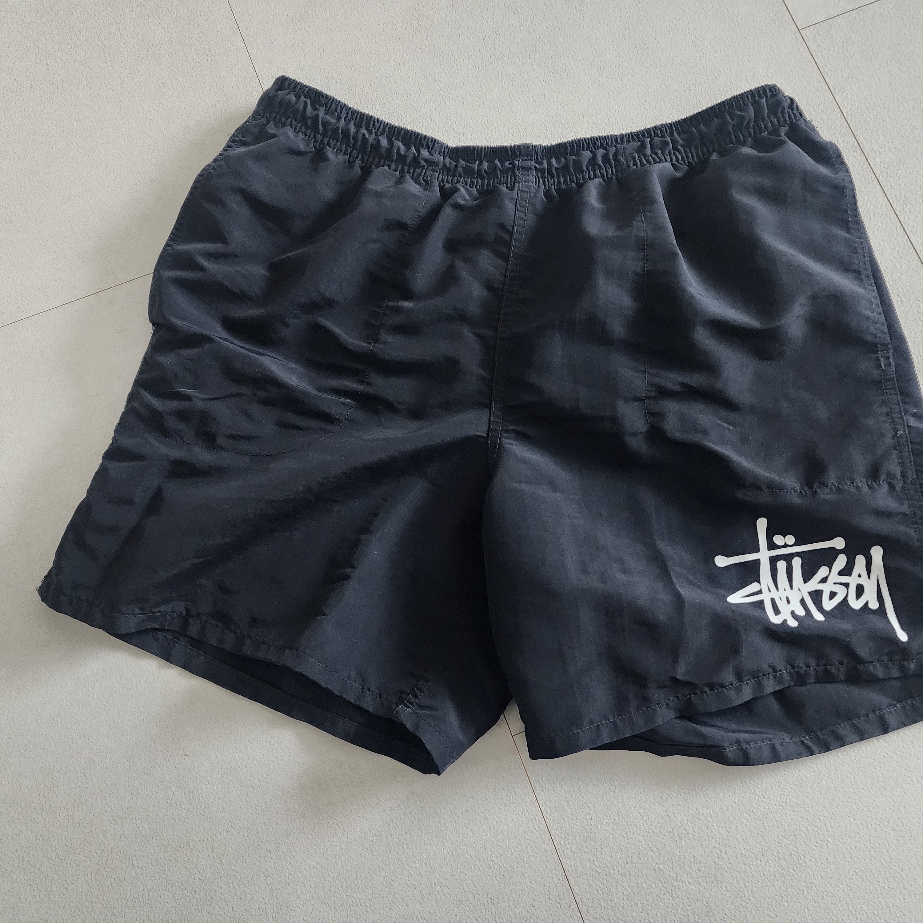 Stussy Big Basic Water Shorts Black 착용 스타일