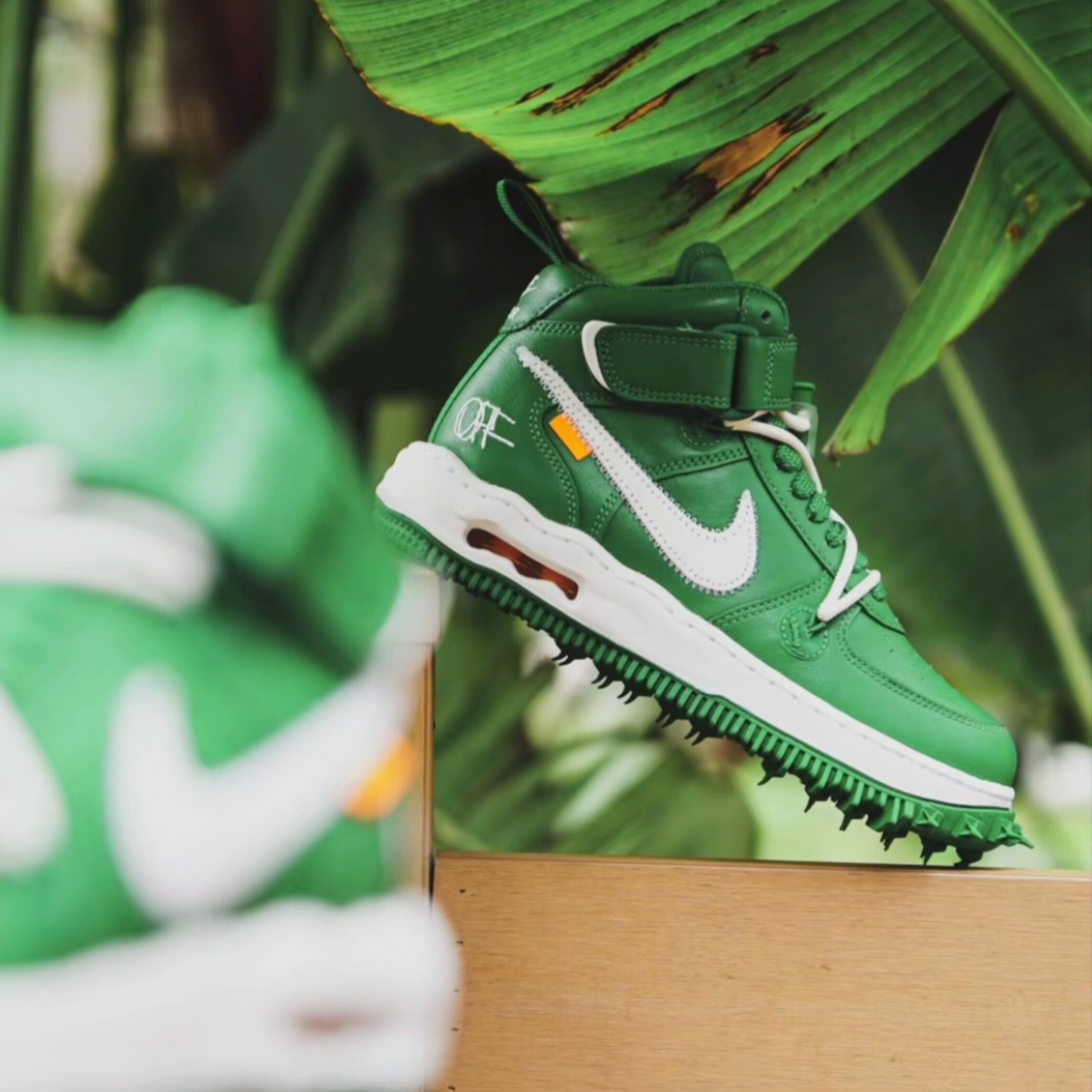 Nike x Off-White Air Force 1 Mid SP Leather Pine Green 착용 스타일 - 1