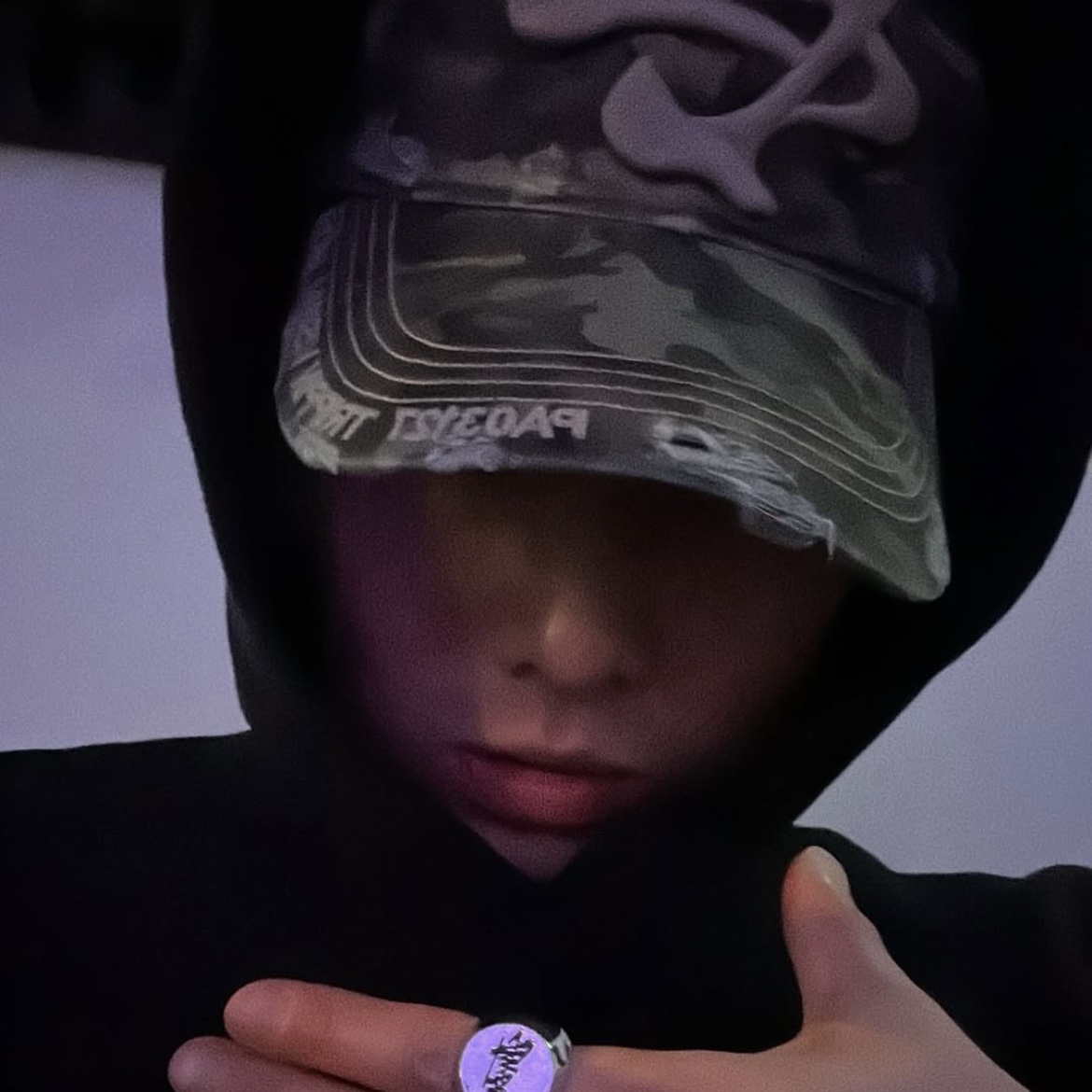 PACOSPLY Podge Logo Cap Camo, PACOSPLY Podge Logo Cap Black 착용 스타일