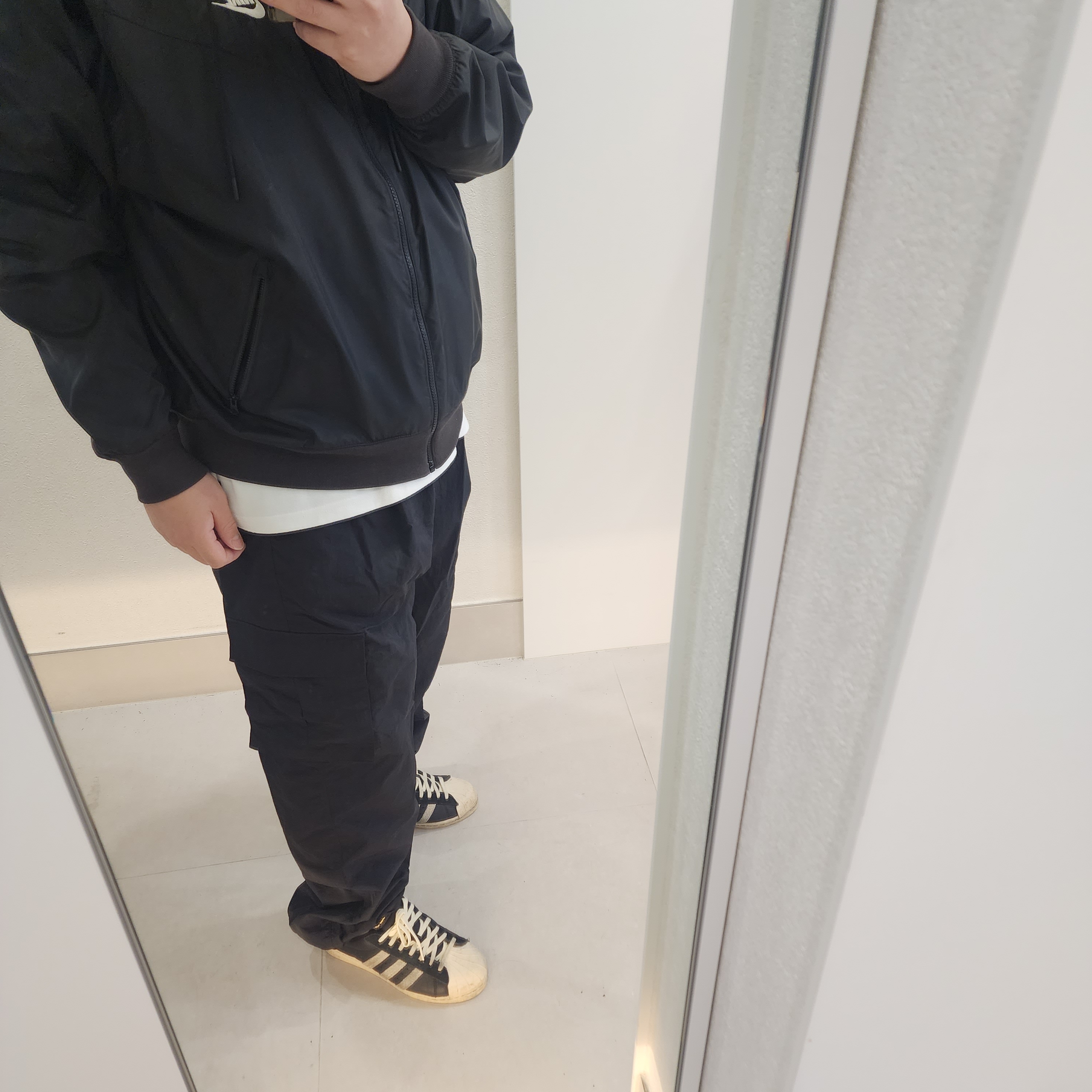Adidas Superstar 82 Black White 착용 스타일