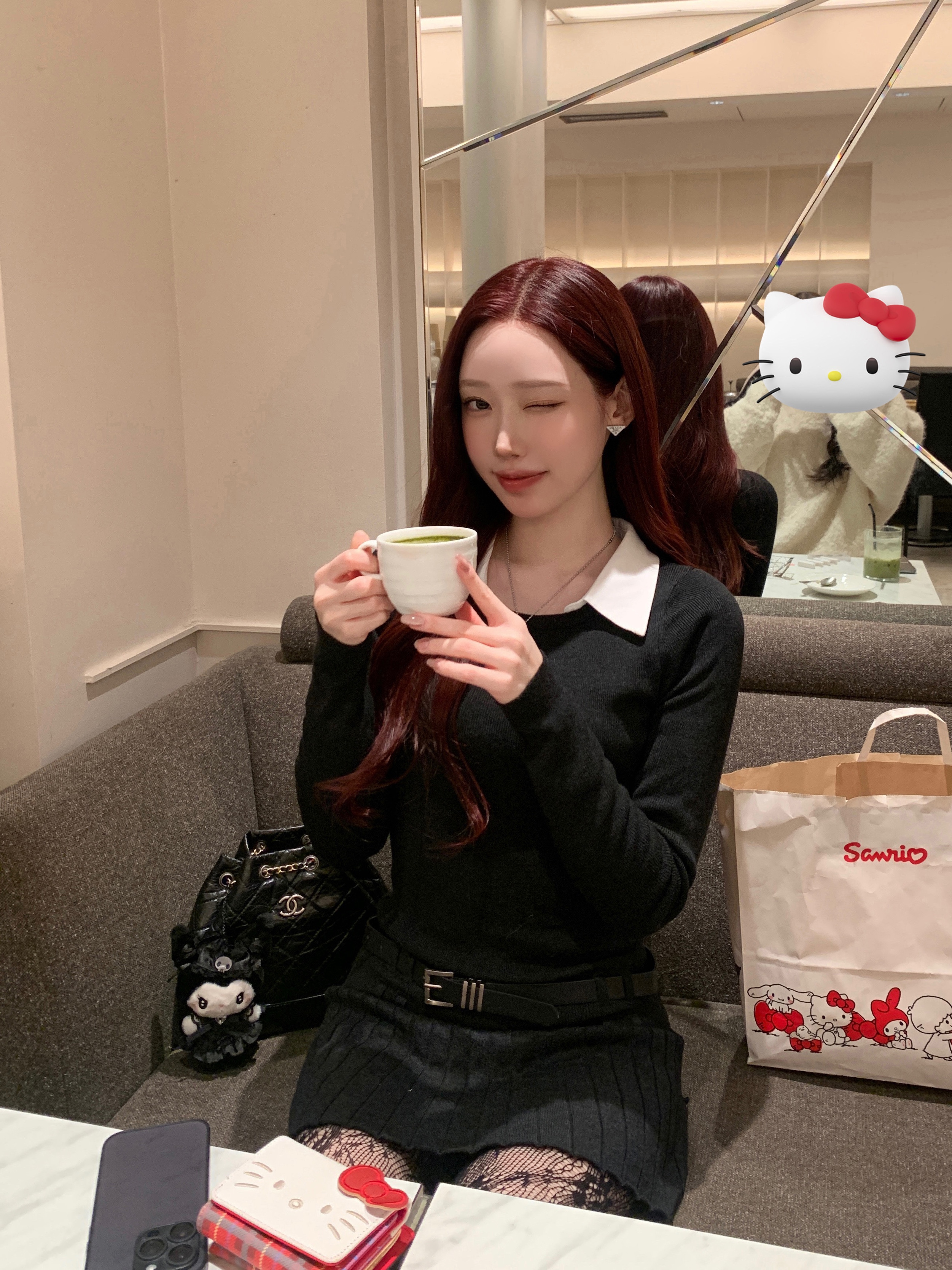 Chanel Small Gabrielle Backpack Aged Calfskin & Gold Silver Black 착용 스타일