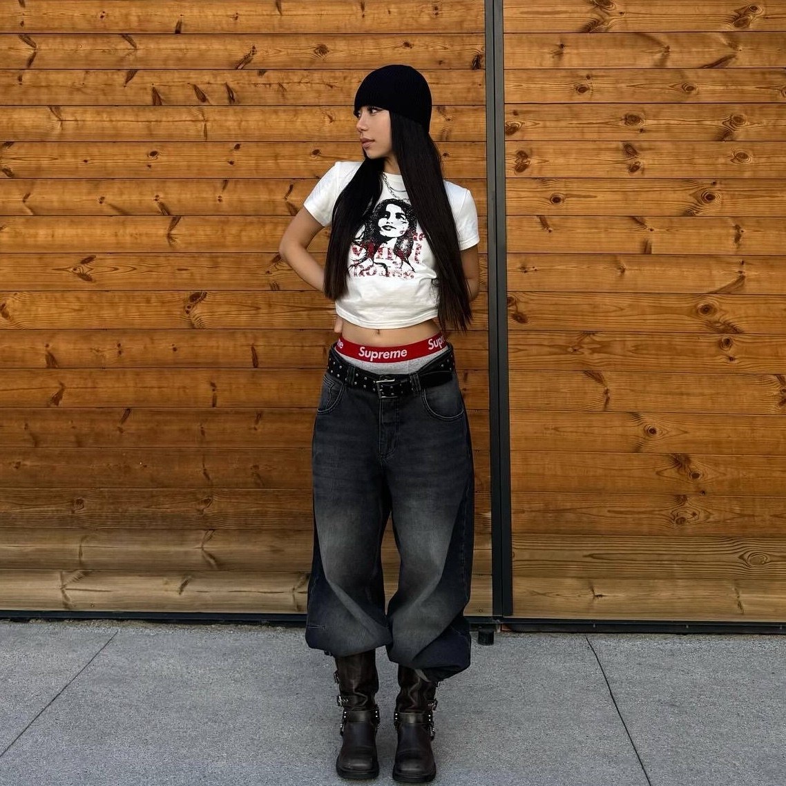 Thevinylhouse Vintage Woman Tee White, Supreme Hanes Boxer Briefs Heather Grey (2 Pack) 착용 스타일
