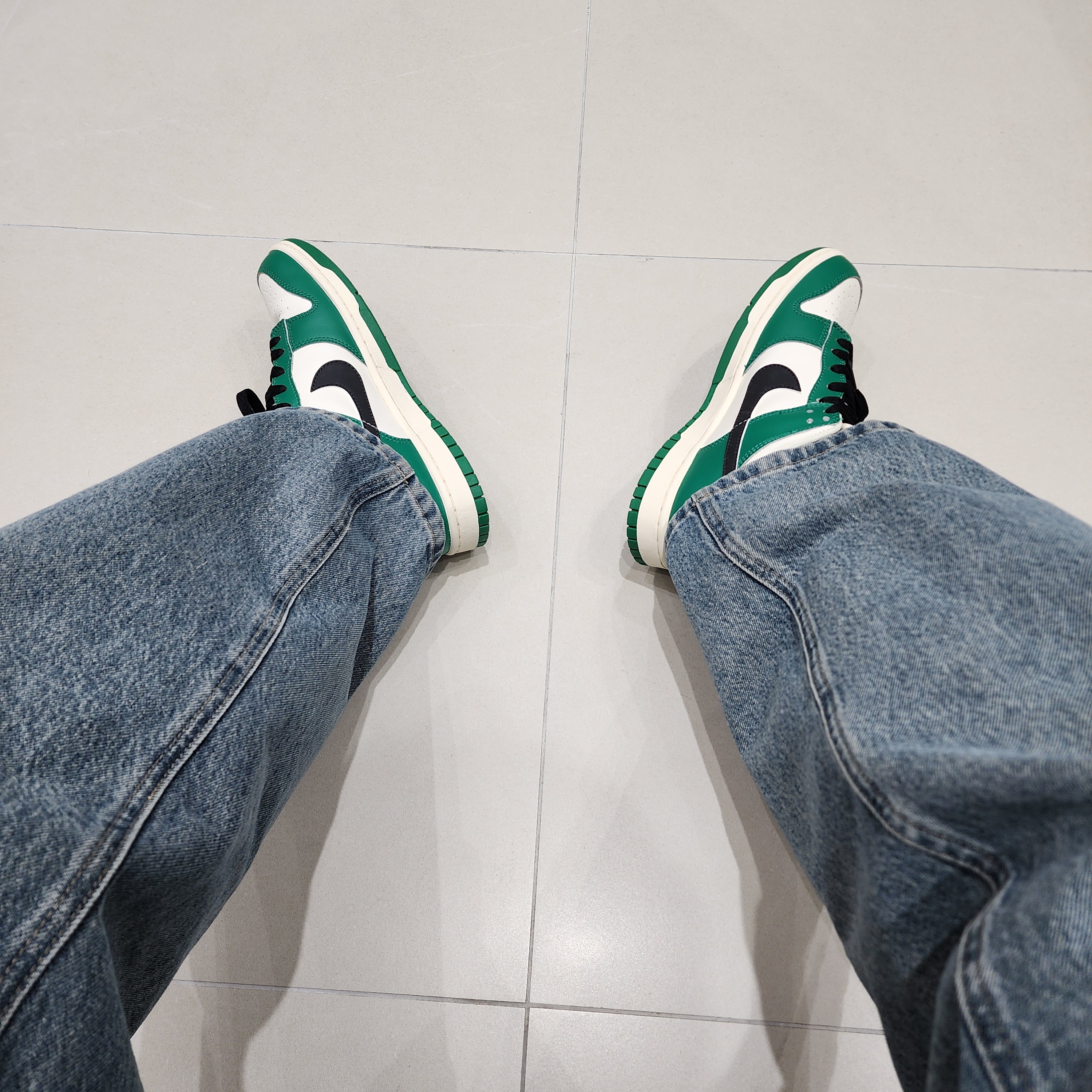 Nike Dunk Low Retro SE Jackpot Malachite 착용 스타일