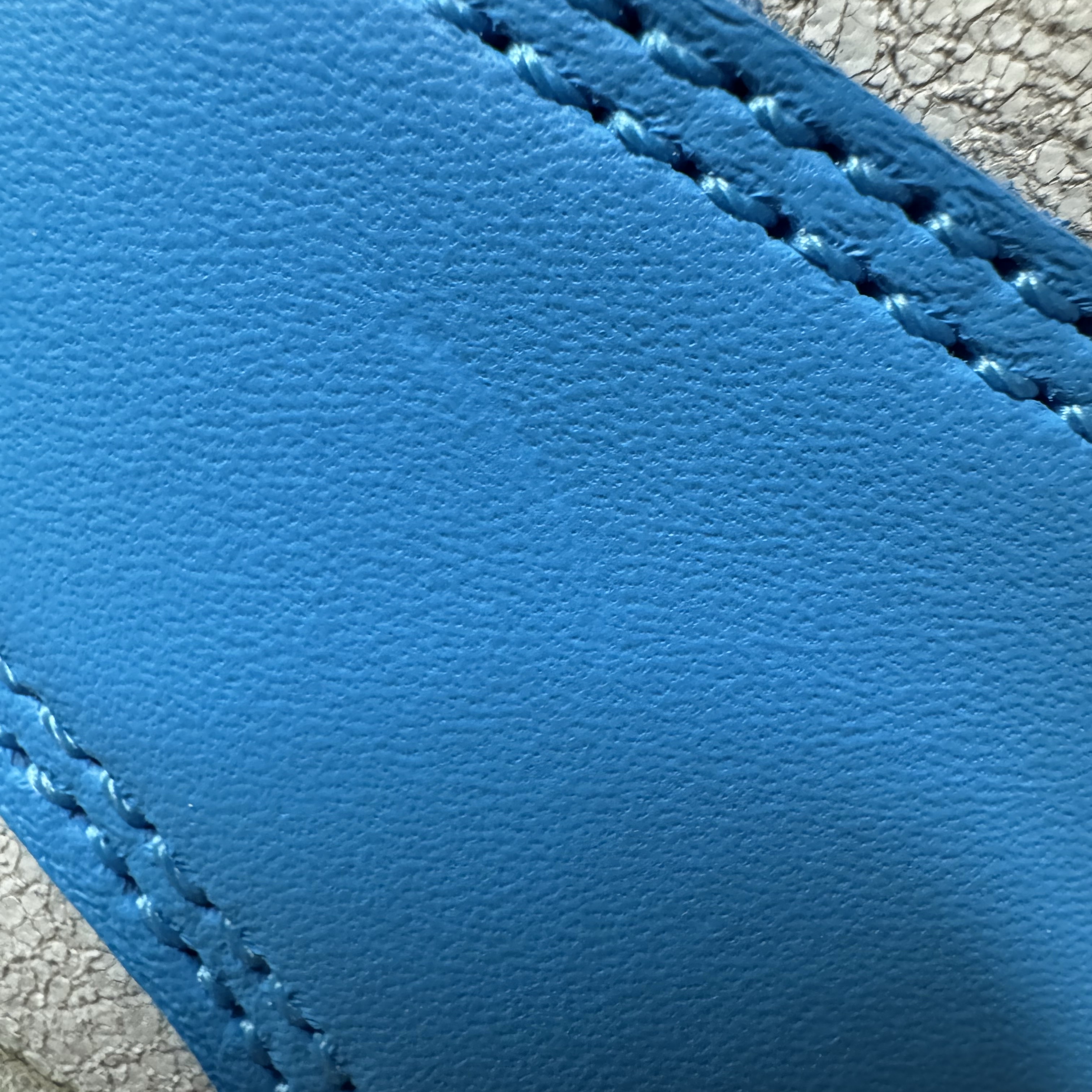 Jordan 1 Retro High OG UNC Reimagined 착용 스타일 - 4