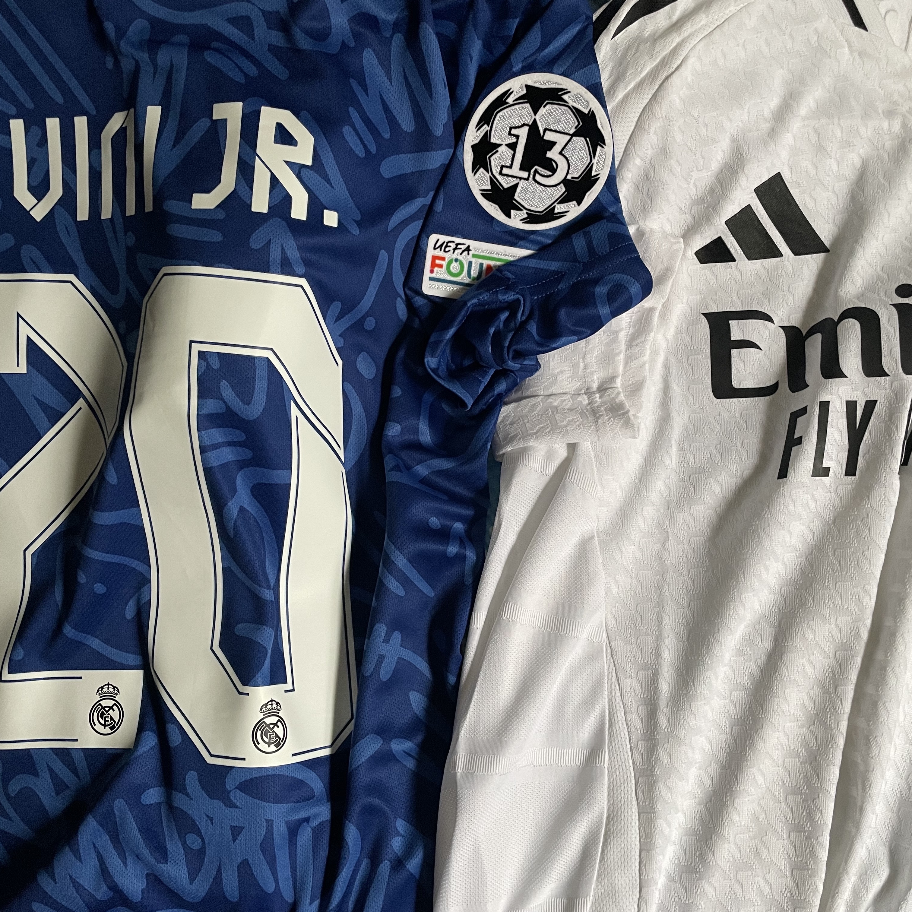 Adidas Real Madrid 2023/24 Home Jersey White - KR Sizing (Non Marking Ver.), Adidas Real Madrid 2021/22 Home Jersey White - KR Sizing (Non Marking Ver.) 착용 스타일 - 2