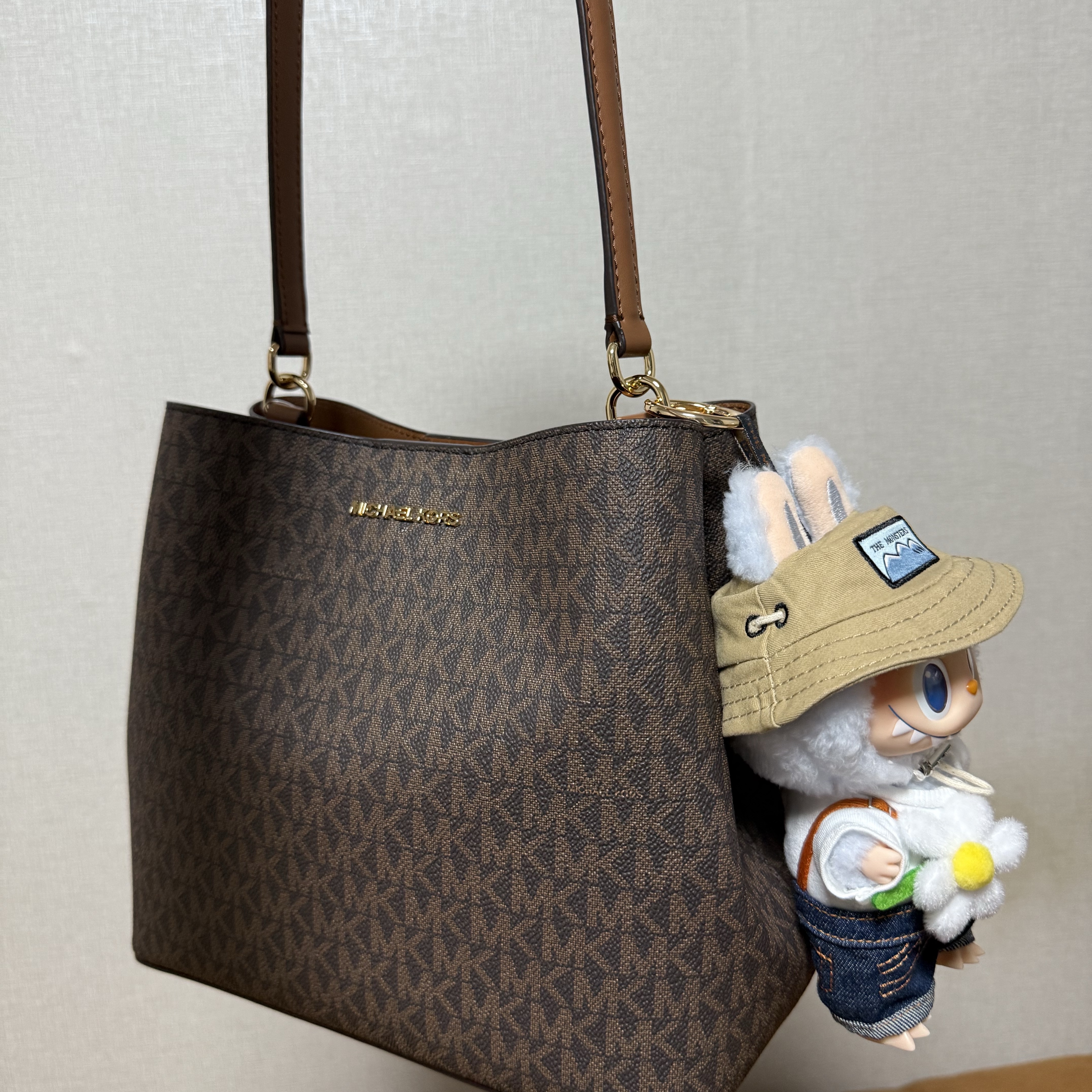 Pop Mart Fall In Wild Labubu Series Toy Keyring 착용 스타일 - 2