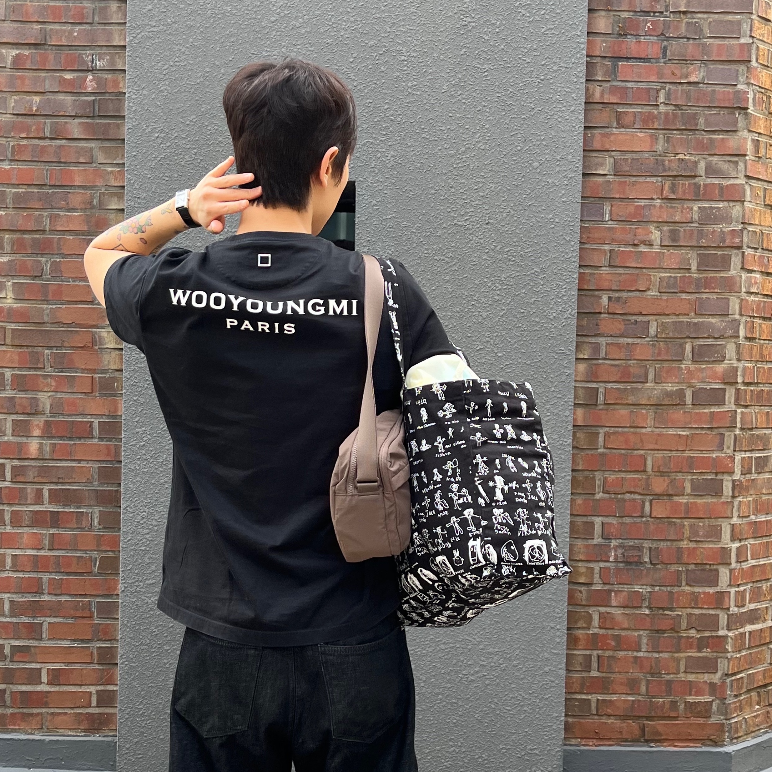 Wooyoungmi Cotton Back Logo T-Shirt Black - 23FW 착용 스타일
