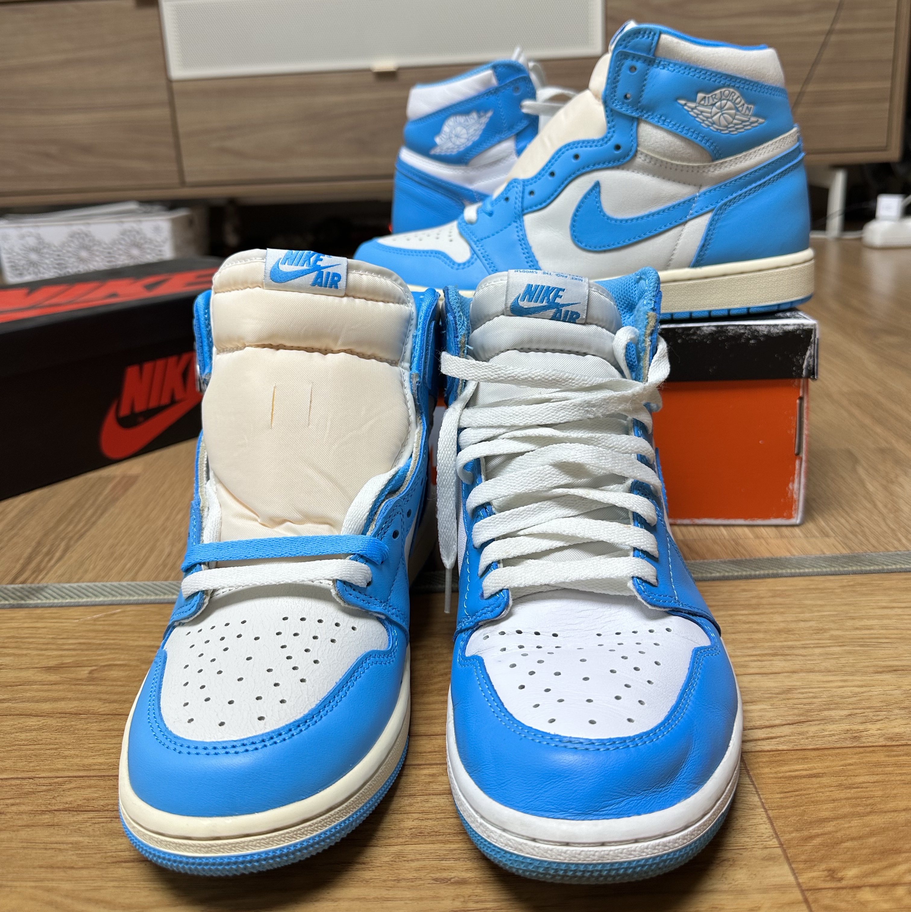 Jordan 1 Retro High OG UNC Reimagined, Jordan 1 Retro UNC 착용 스타일 - 3
