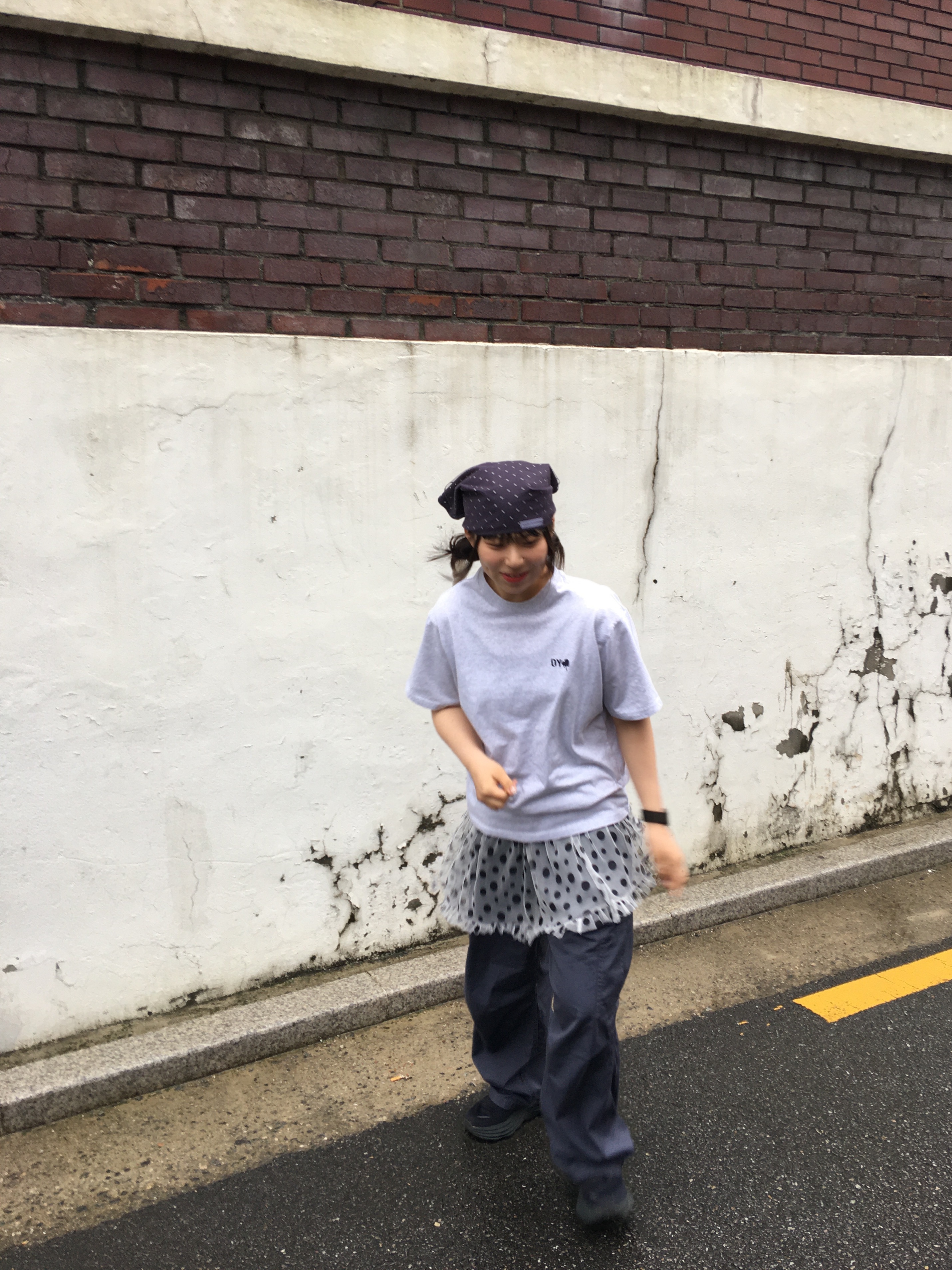 Carhartt WIP Cole Cargo Pants Zeus, Hoka Bondi 8 Black - Wide 착용 스타일 - 3