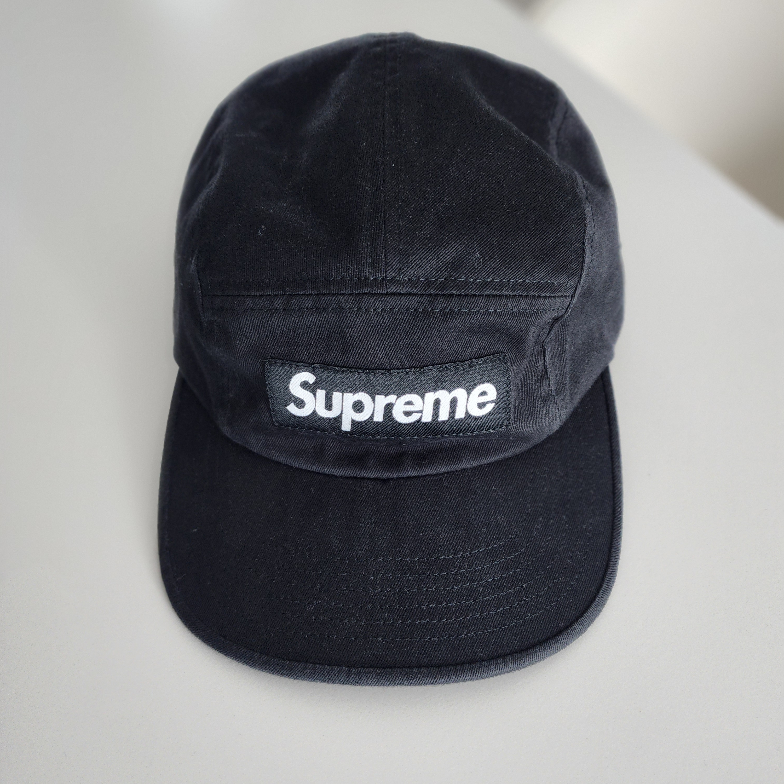 Supreme Washed Chino Twill Camp Cap Black 착용 스타일