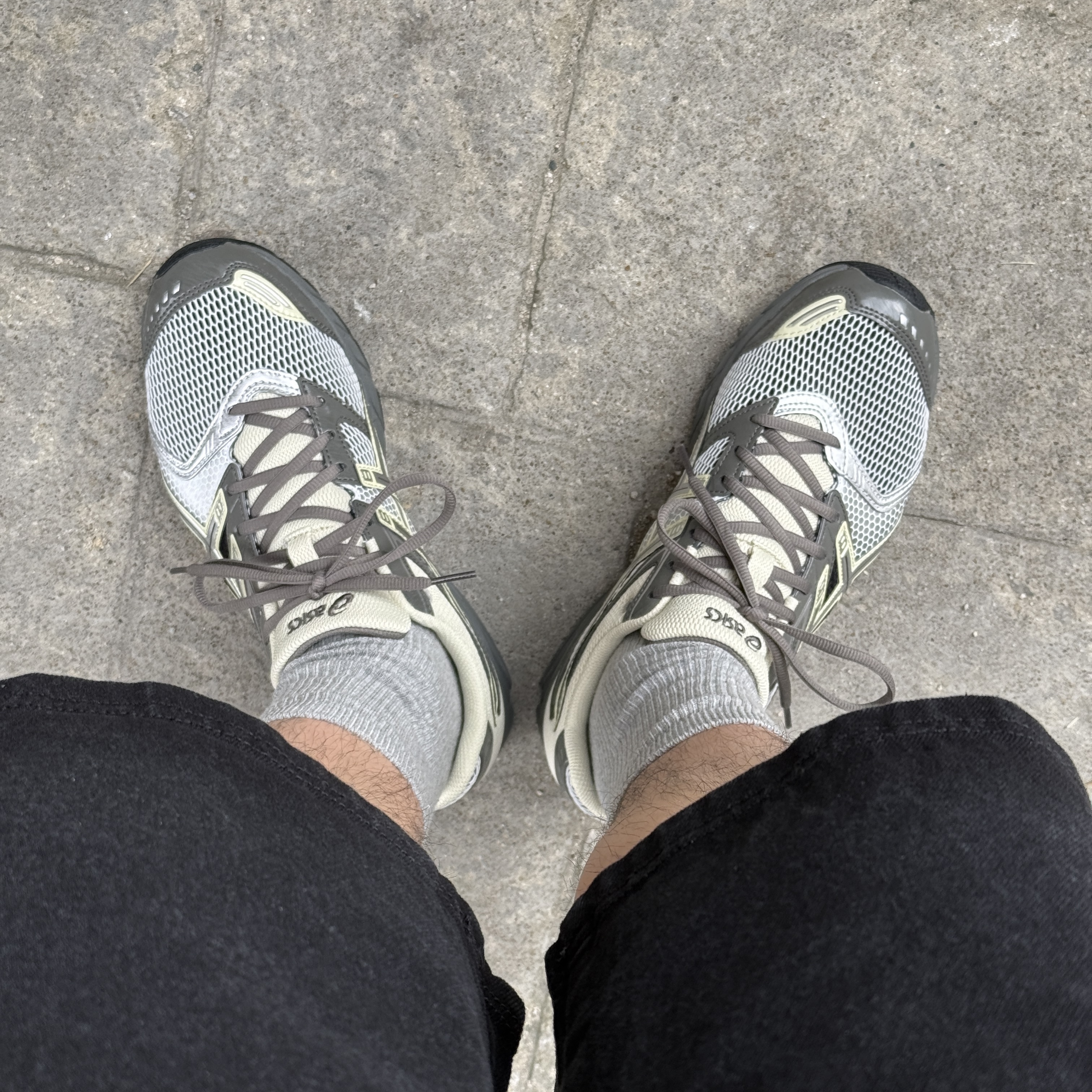Asics Gel-DS Trainer 14 Truffle Grey Pure Silver ์ฐฉ์ฉ ์คํ์ผ - 4