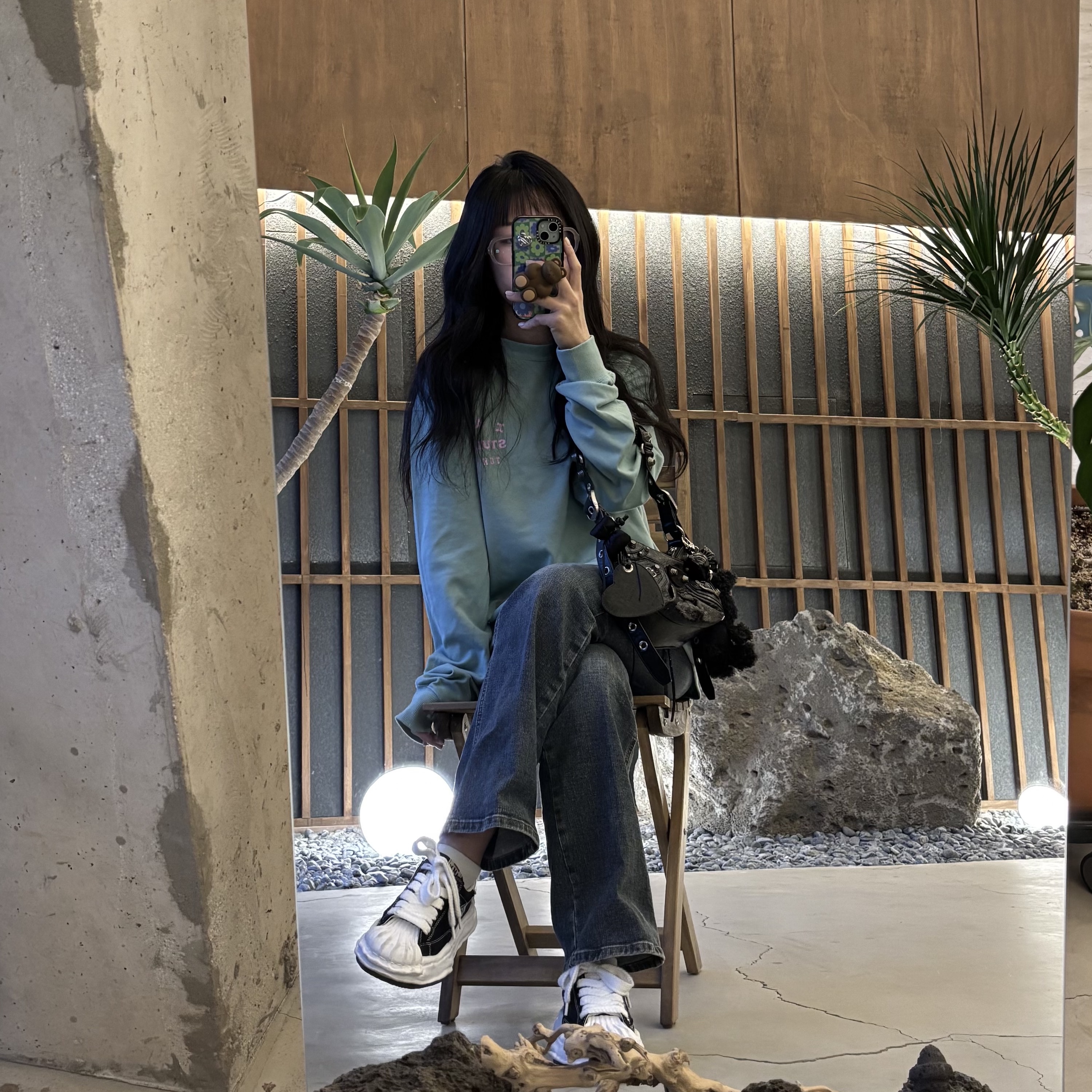 Gentle Monster x Maison Margiela MM114 Brown Translucent Clear, Maison Mihara Yasuhiro Blakey OG Sole Canvas Low-top Sneakers Black White 착용 스타일 - 1