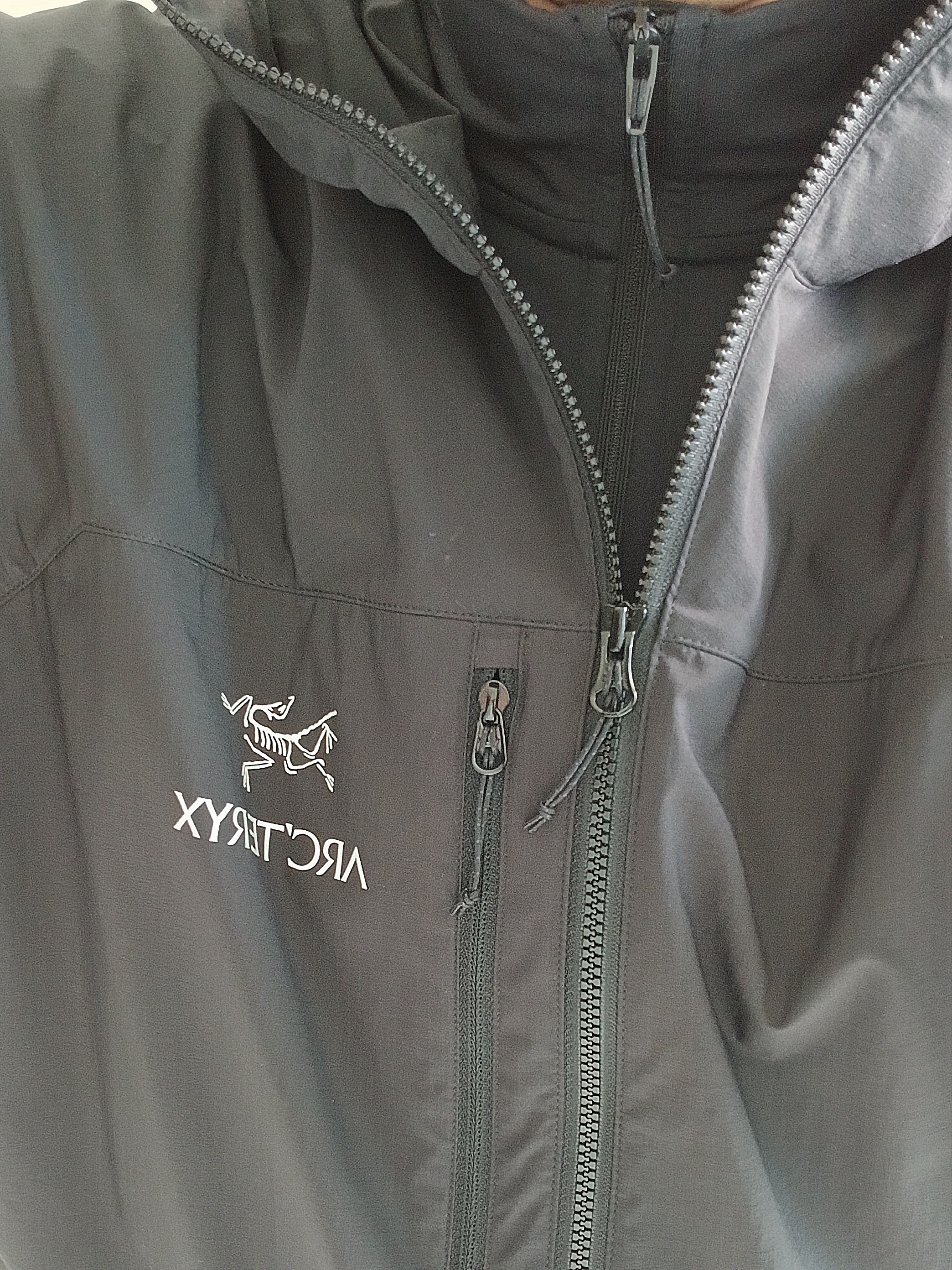Arc'teryx Squamish Hoody Black 착용 스타일 - 1