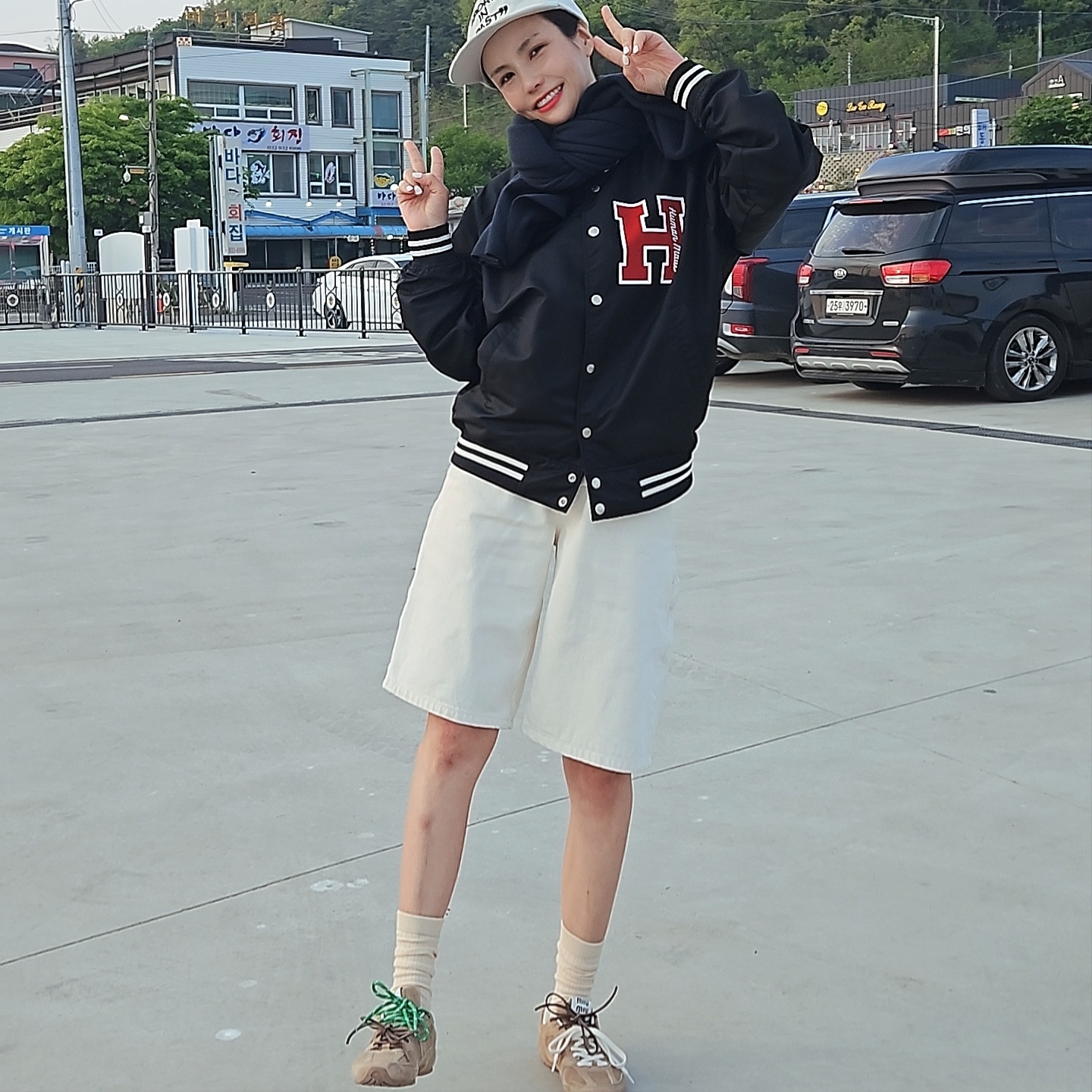 (W) New Balance x Miu Miu 530 Suede Mesh Sneakers Ecru, Nike x Bode Mesh Jersey Ecru - Asia 착용 스타일 - 2