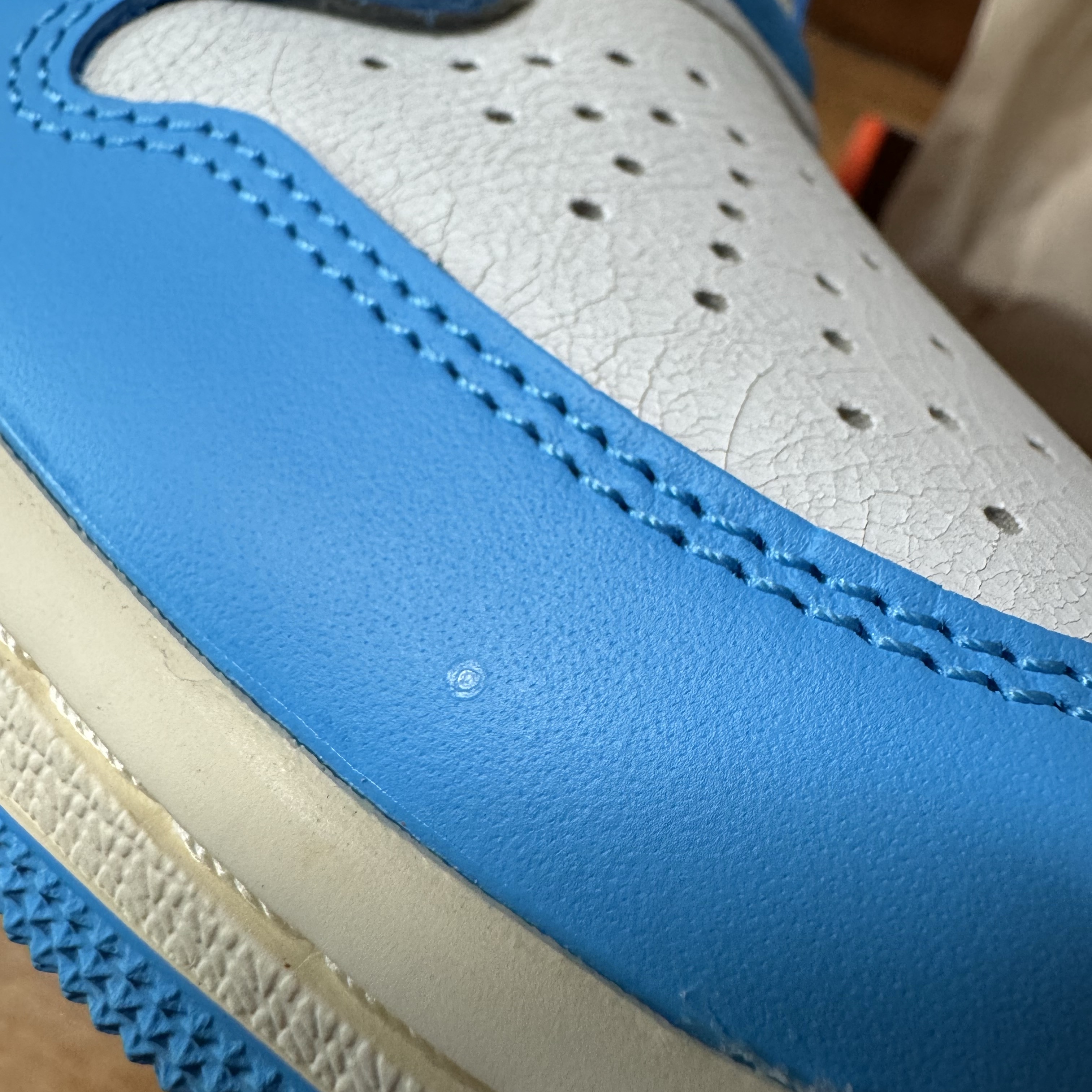 Jordan 1 Retro High OG UNC Reimagined 착용 스타일 - 2