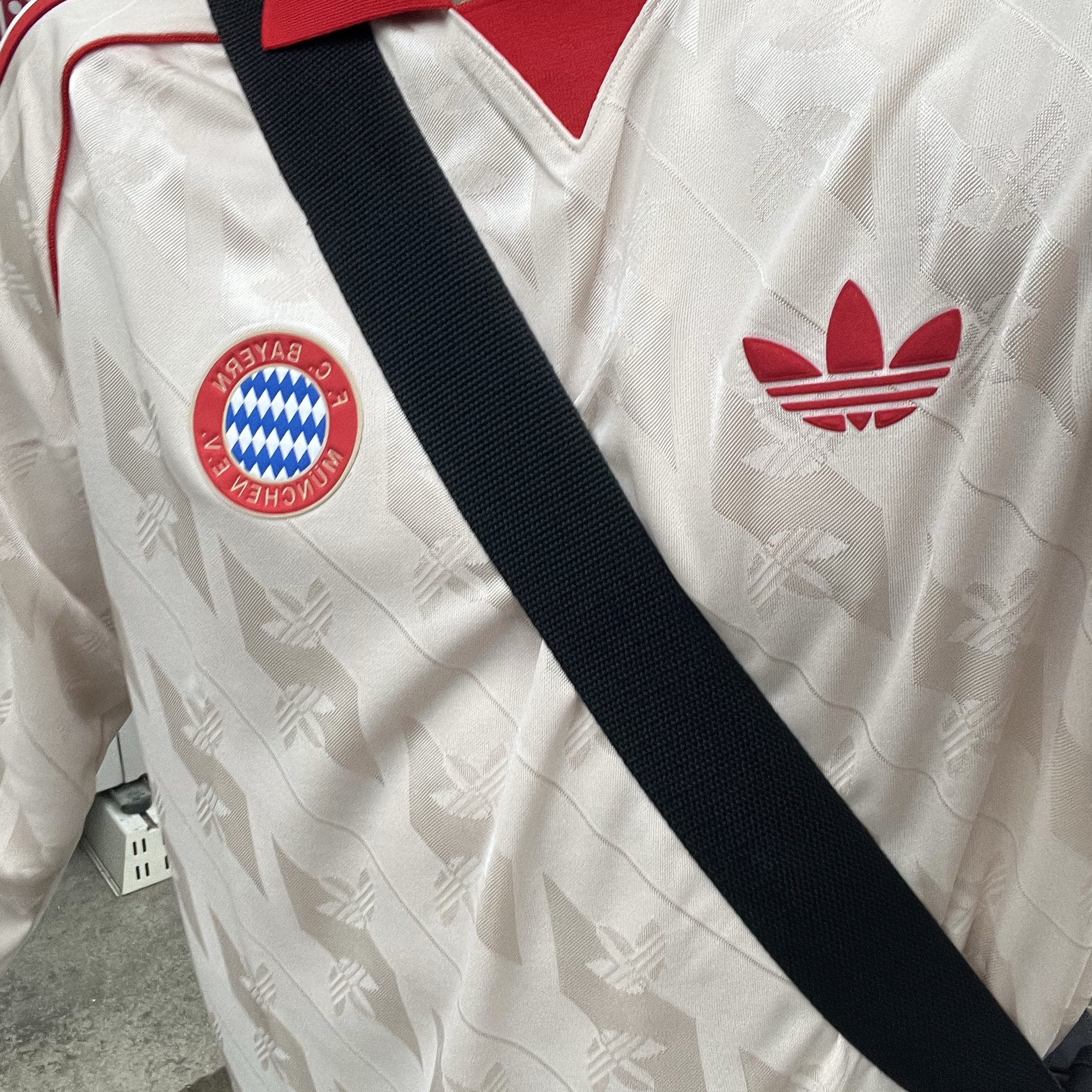 Adidas Bayern Munchen LFSTLR Jersey Linen - KR Sizing (Non Marking Ver.) 착용 스타일 - 2