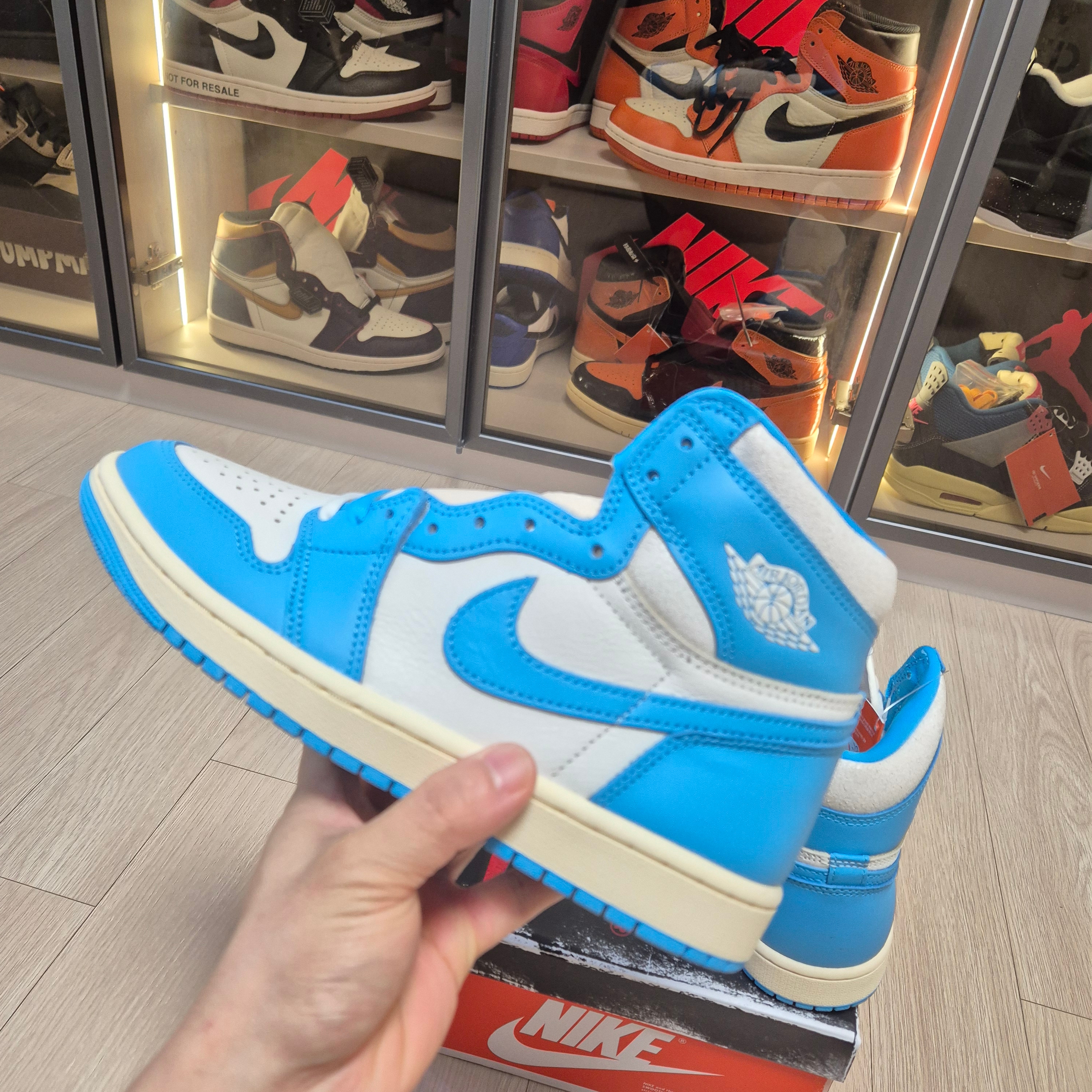 Jordan 1 Retro High OG UNC Reimagined, Jordan 1 Retro High OG Chicago 2022 착용 스타일 - 6