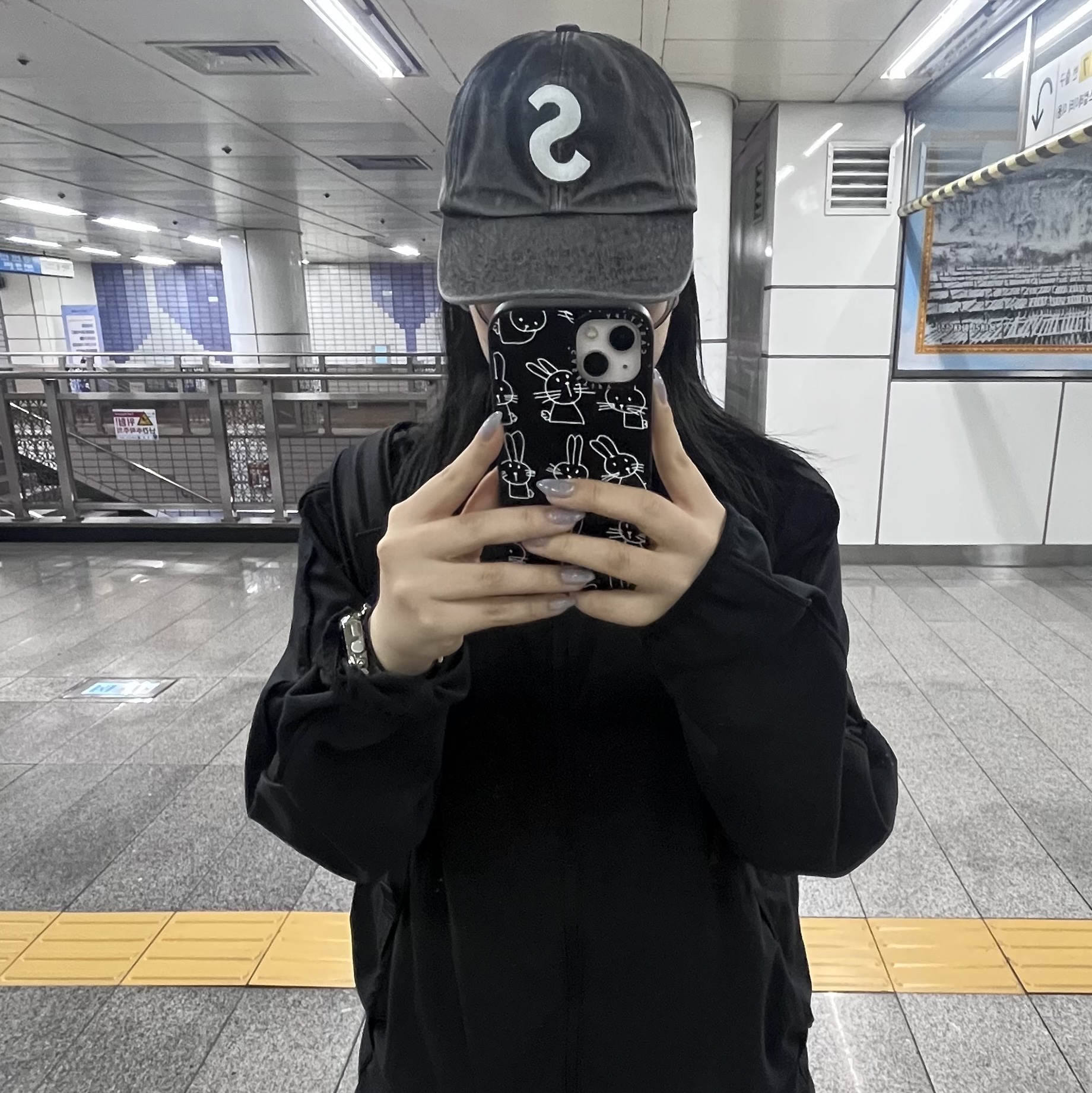 Supreme Pigment S Logo 6-Panel Black - 24FW 착용 스타일