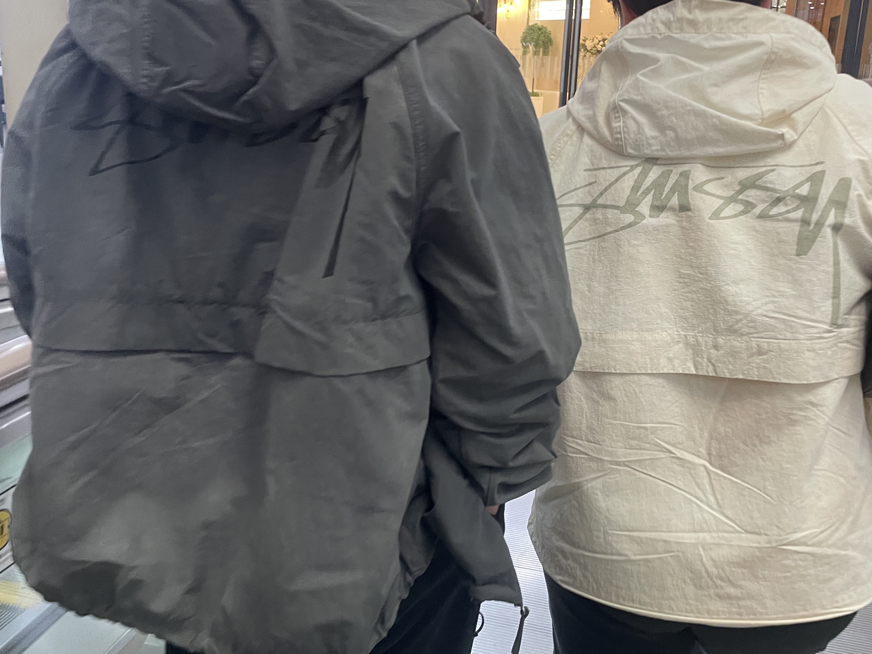 Stussy Wave Dye Beach Shell Jacket Bone, Stussy Wave Dye Beach Shell Jacket Grey 착용 스타일