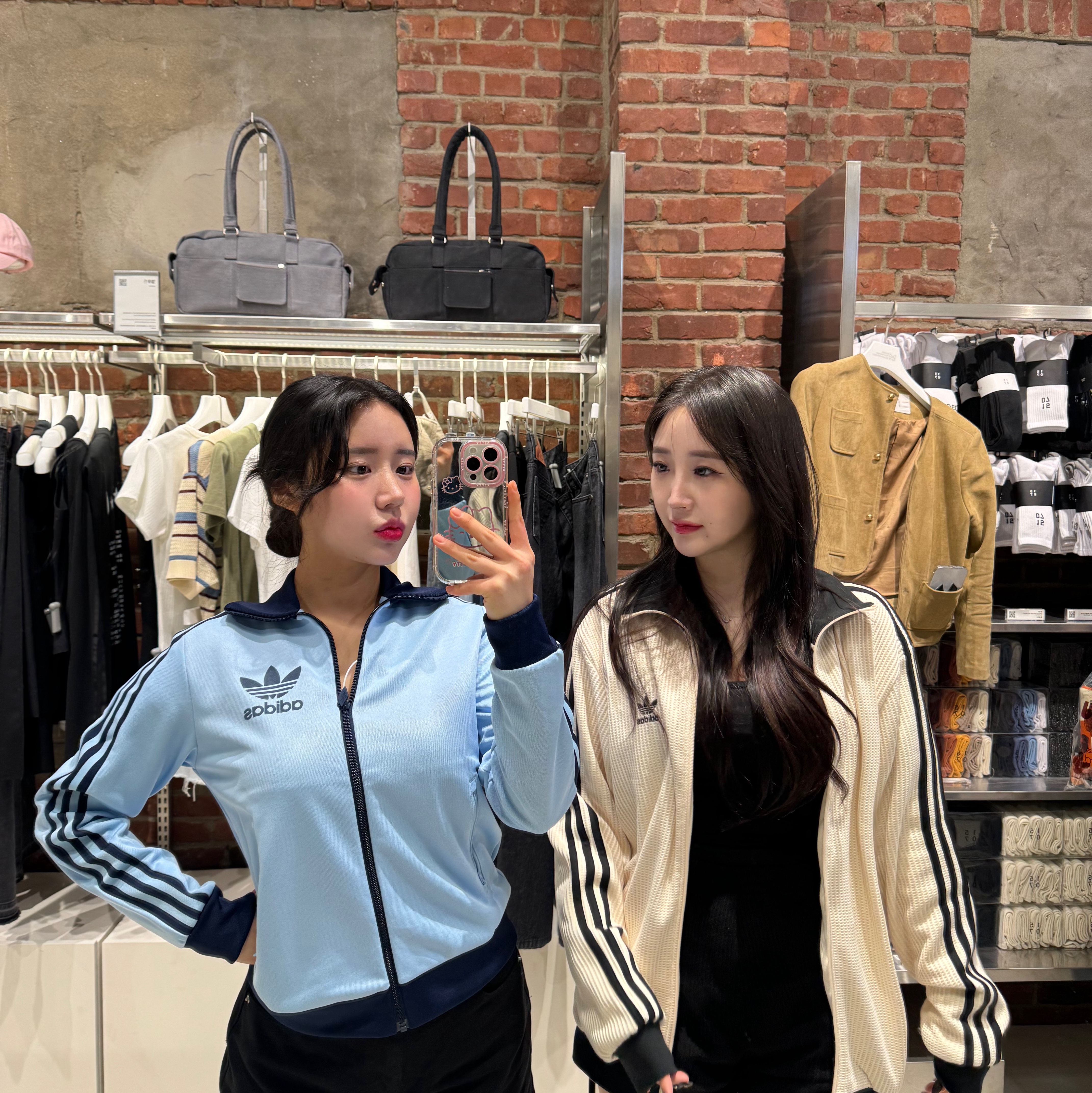 Adidas Adicolor Classic Beckenbauer Track Top Clear Sky Night Indigo - KR Sizing, Adidas Waffle Beckenbauer Track Top Wonder White - KR Sizing 착용 스타일
