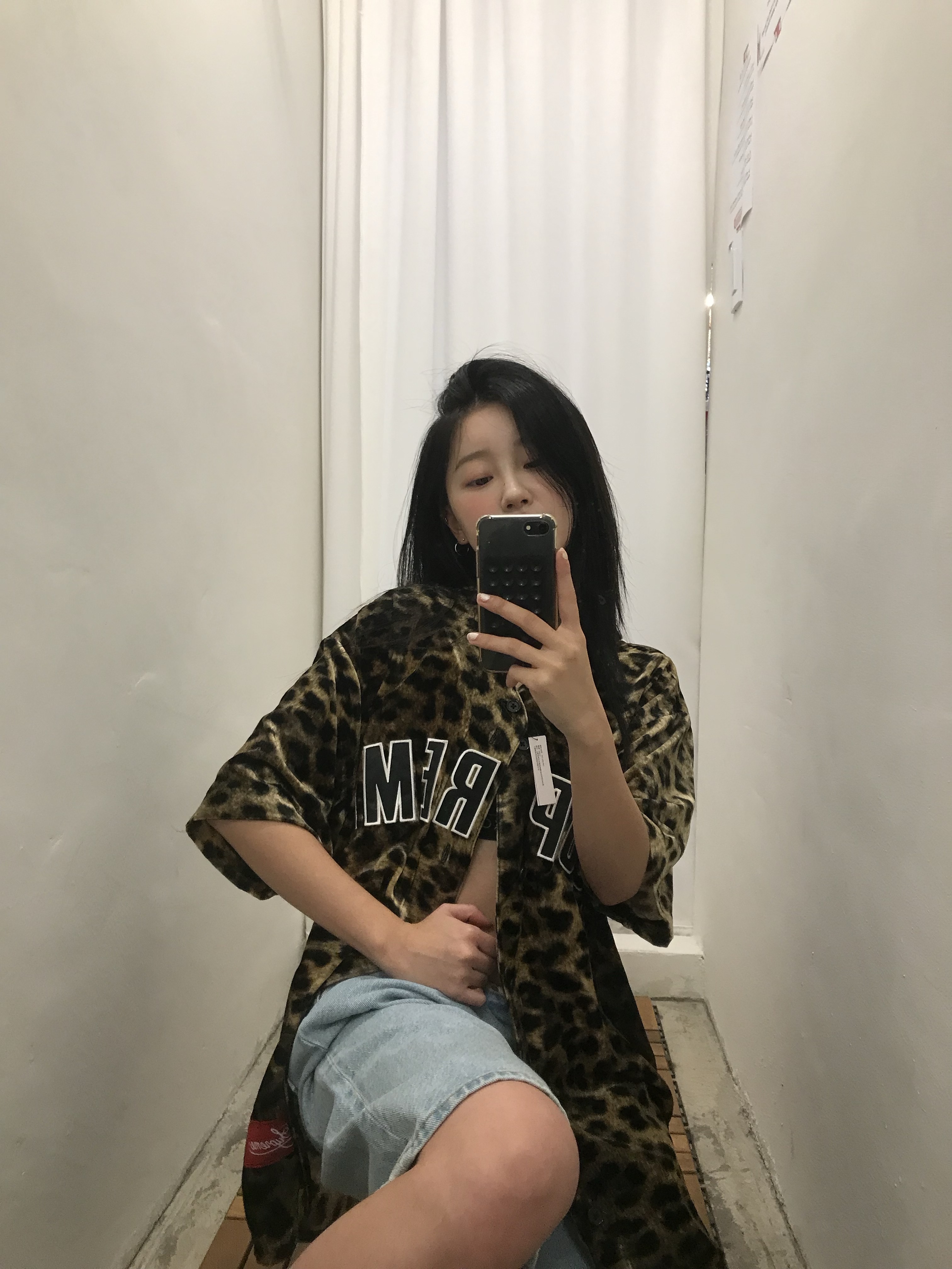 Supreme Velvet Baseball Jersey Leopard - 25SS 착용 스타일 - 3