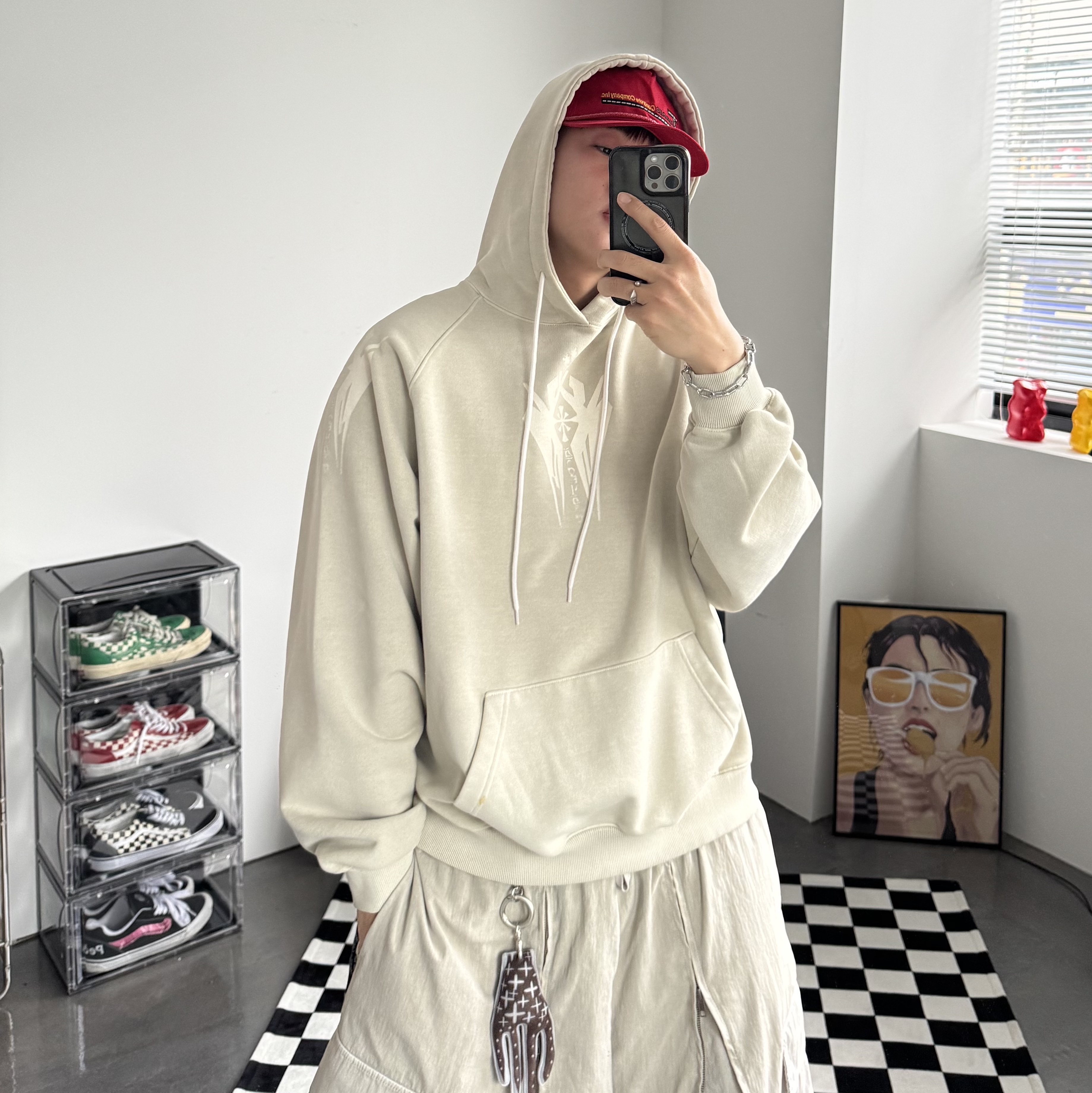 Balenciaga Steroid Derby Dark Green, AJOBYAJO Cross Symbol Raglan Hoodie Cream 착용 스타일 - 3