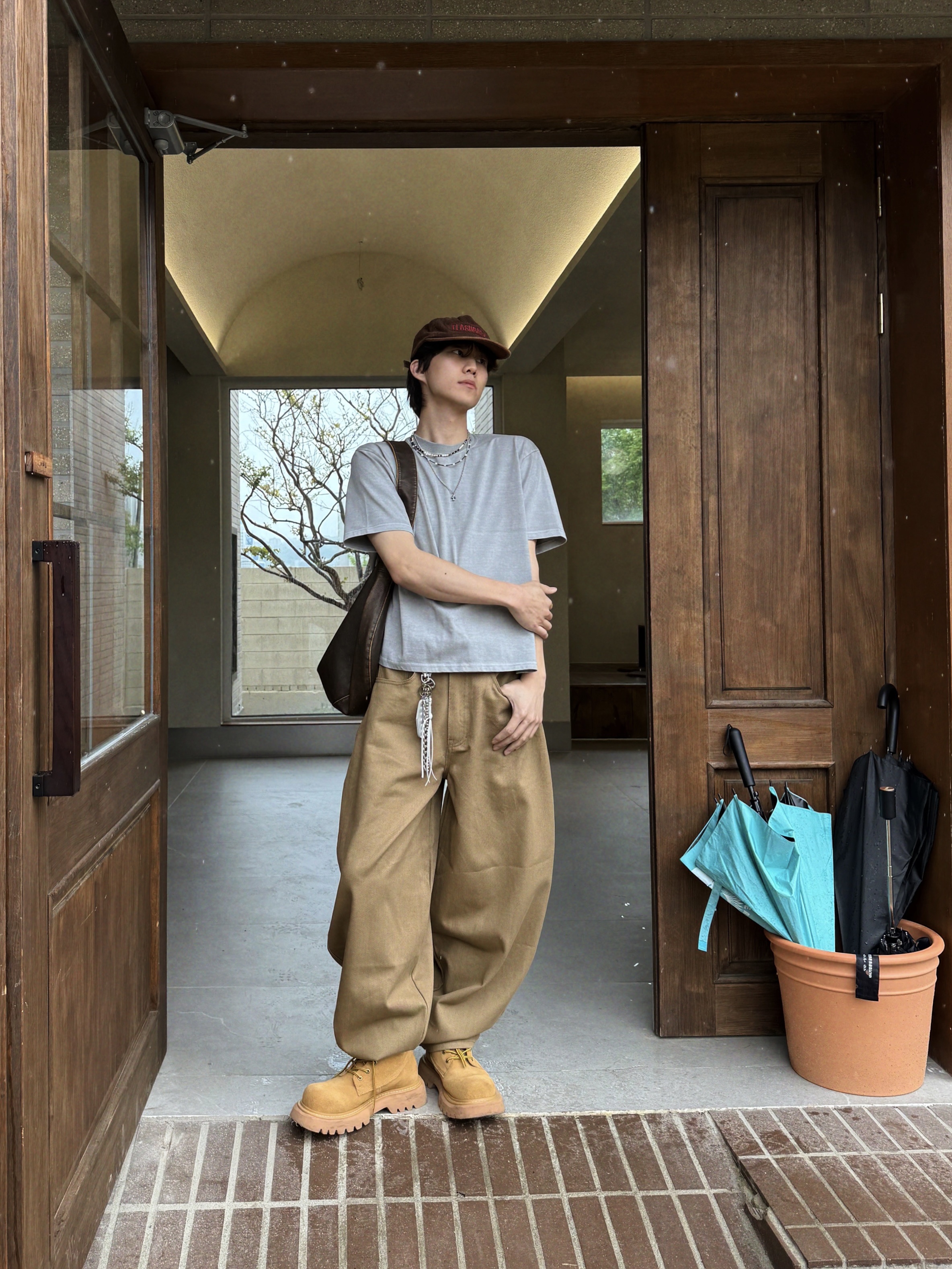 Timberland Premium 6 inch Waterproof Boot Wheat Nubuck - Wide, Timberland 6 Inch Laceup Basic Boots Wheat Brown - Wide 착용 스타일 - 3