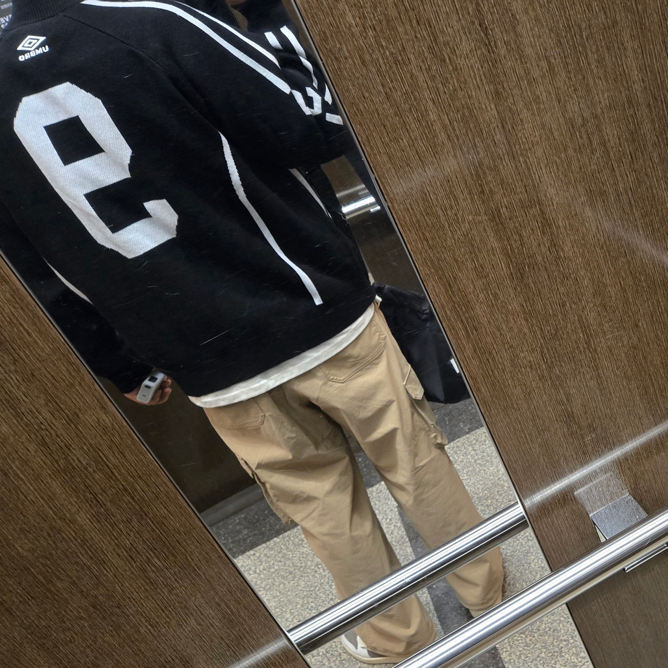Supreme x Umbro Zip Up Sweater Black - 25SS, Supreme x Marithe Francois Girbaud X-Seam Baggy Denim Shorts Washed Indigo - 25SS 착용 스타일 - 3
