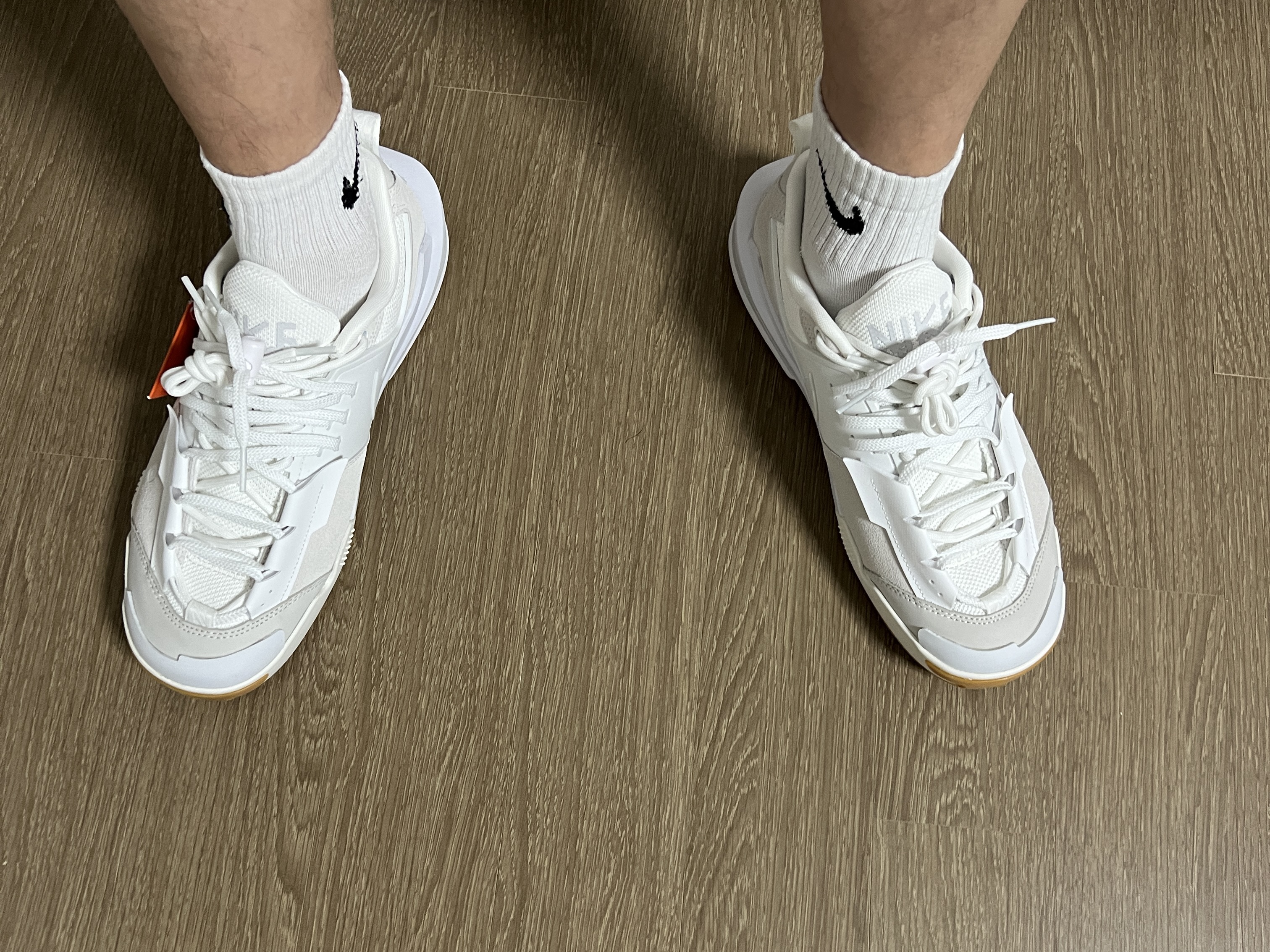 Nike x Sacai Zegamadome SP Summit White 착용 스타일 - 1