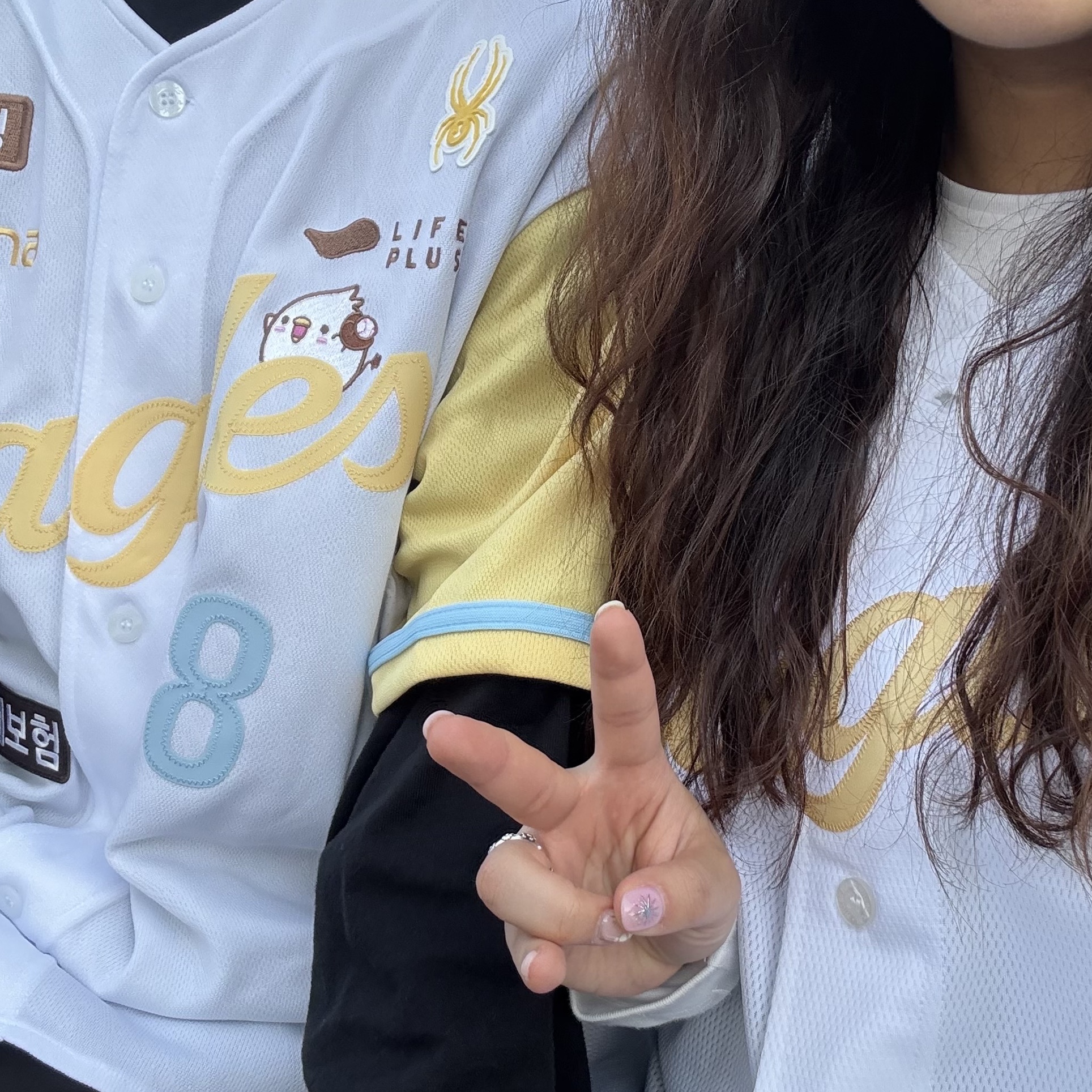 Hanwha Eagles x KUMDORI 25 Authentic Uniform Yellow (Non Marking Ver.), Hanwha Eagles X KUMDORI Uniform(Non Marking Ver.) 착용 스타일 - 2